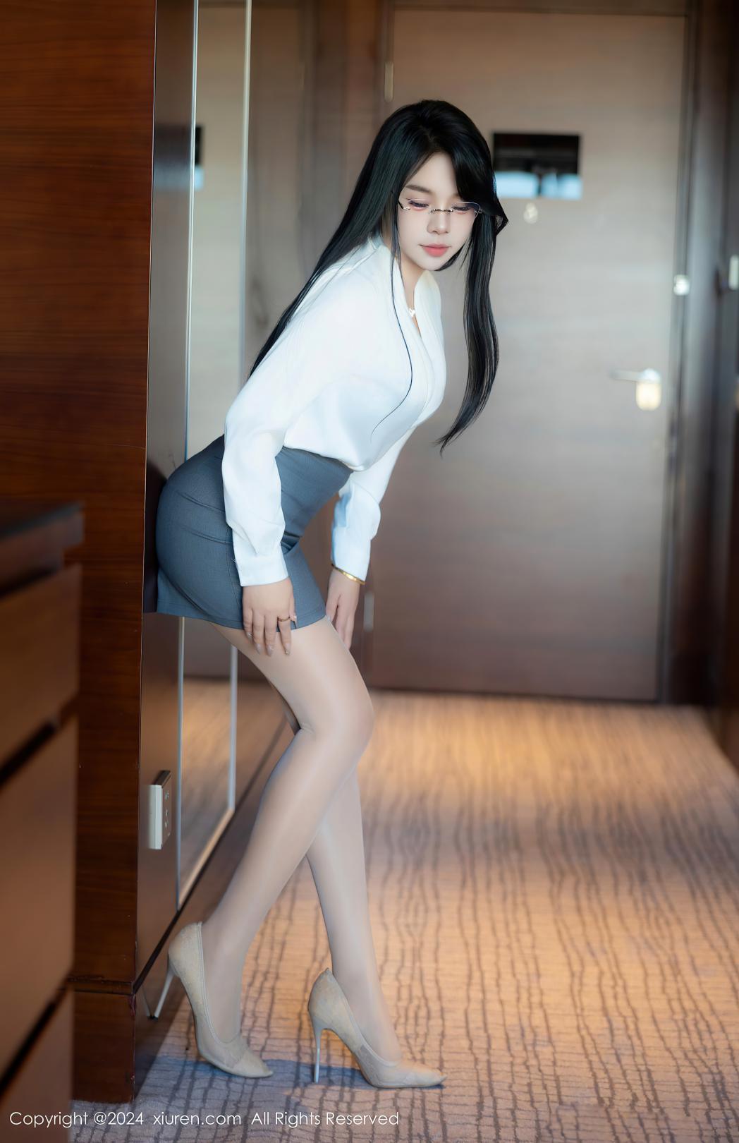 [XIUREN秀人网] 2024.08.08 NO.8989 麦田 [83P-815MB]