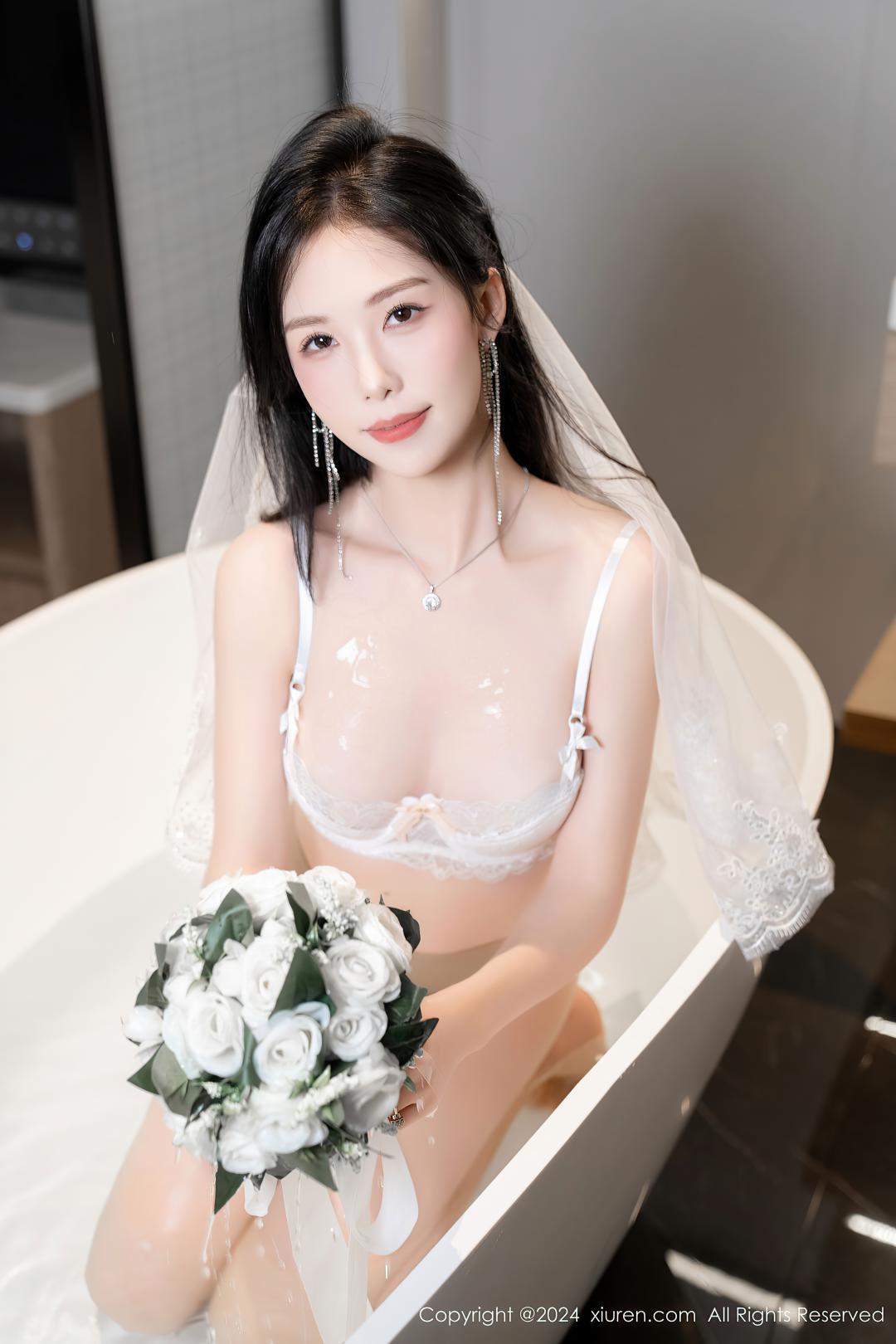 [XIUREN秀人网] 2024.08.09 NO.8998 利世 [100P-805MB]