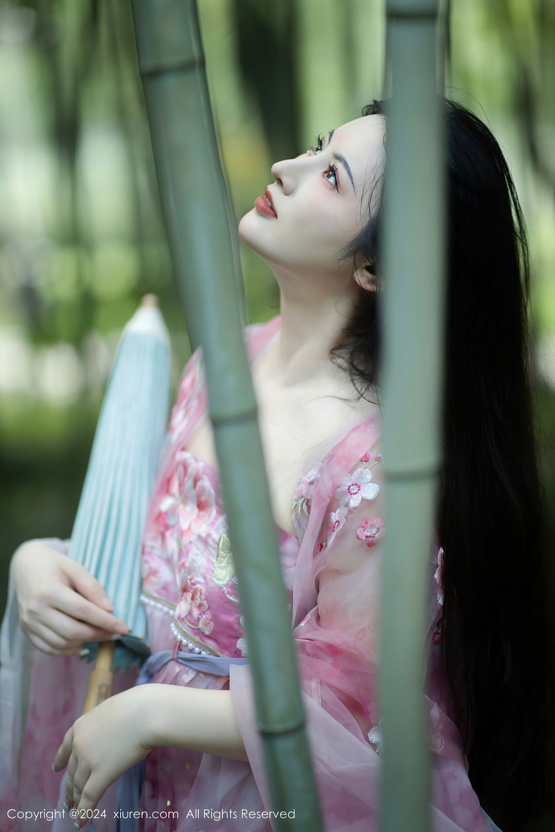[XIUREN秀人网] 2024.09.02 NO.9100 诗诗kiki [70P-663MB]