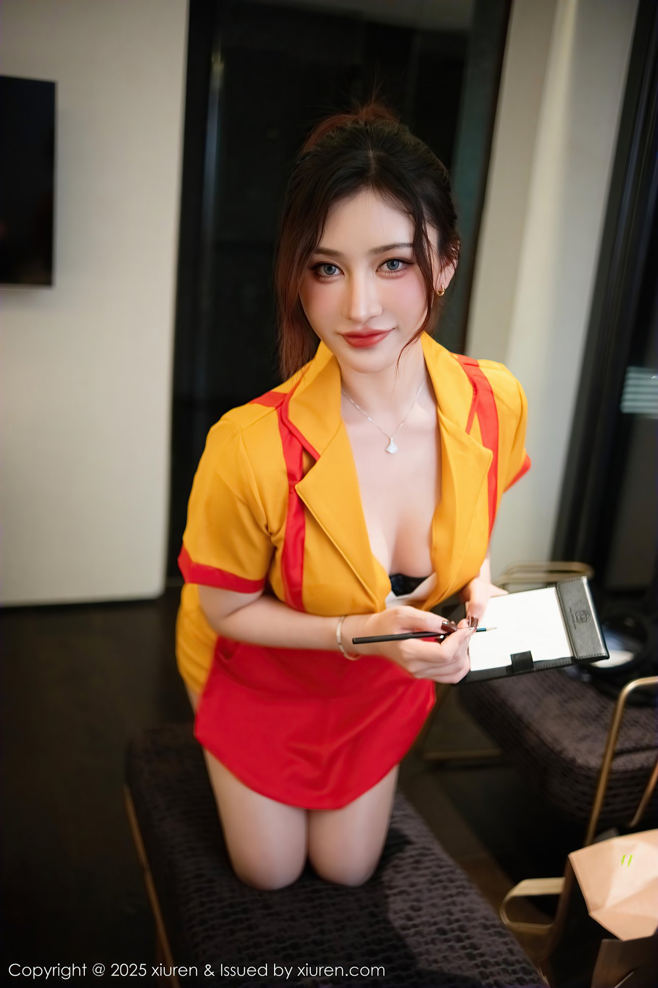 [XIUREN秀人网] 2025.01.02 NO.9695 蕾蕾醒了没 [42P-373MB]
