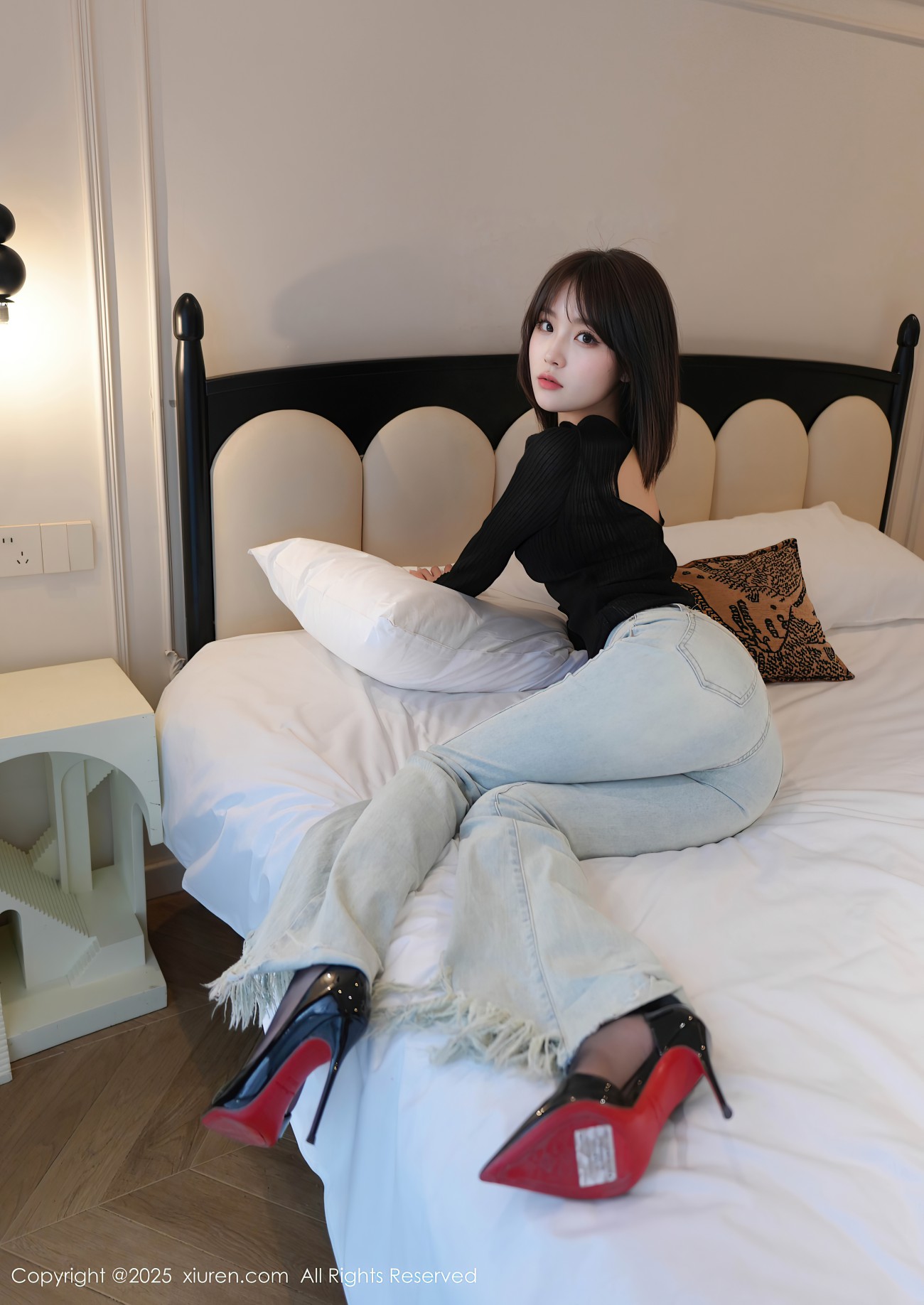 [XIUREN秀人网] 2025.06.06 NO.10374 汁汁 [56P-564MB]