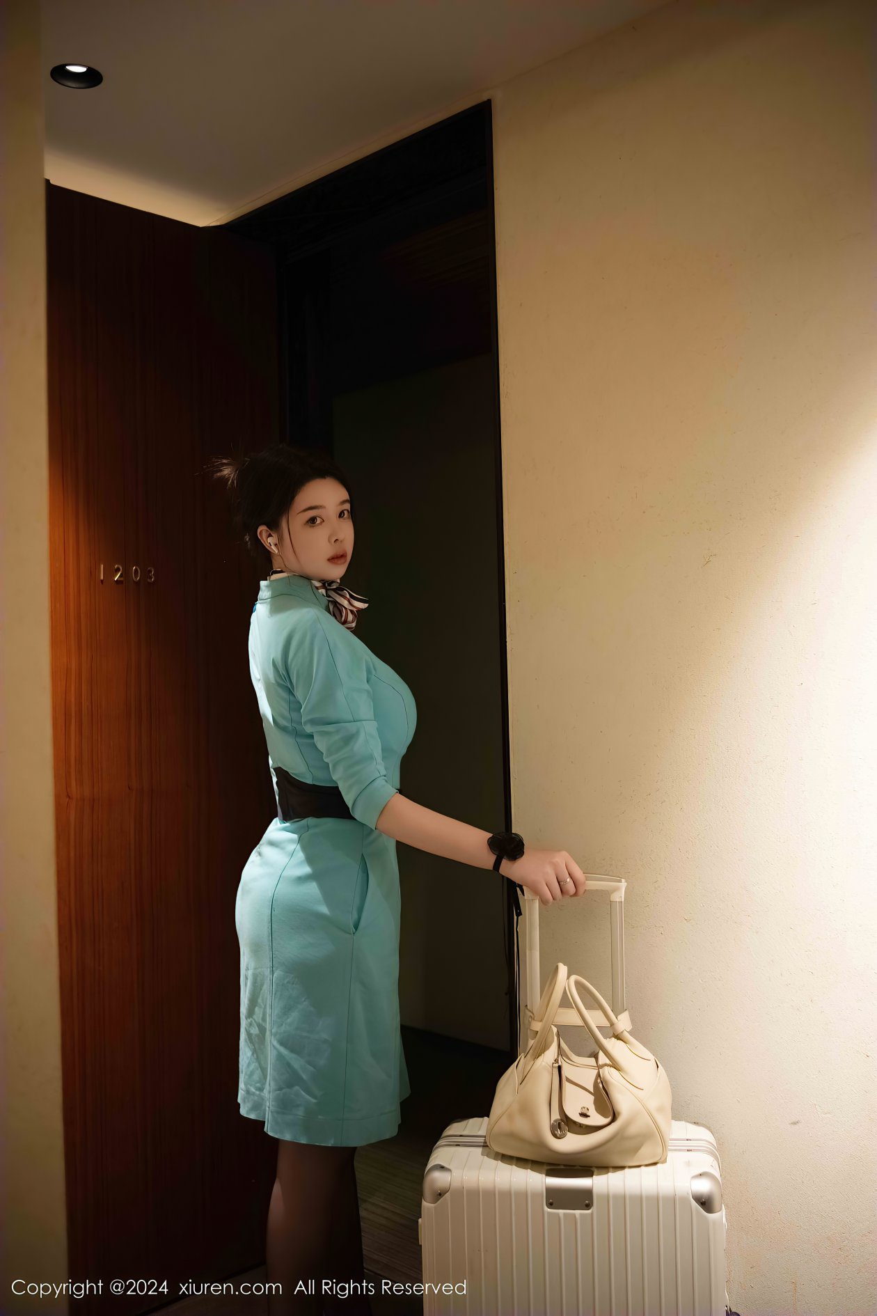 [XIUREN秀人网] 2024.12.17 NO.9609 樱桃小犊子 [41P-384MB]