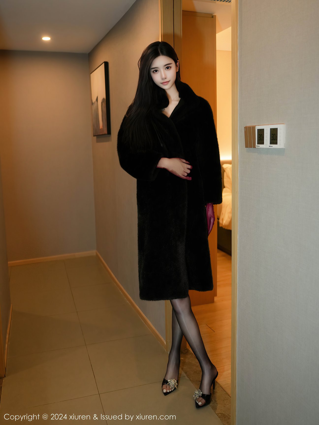 [XIUREN秀人网] 2024.12.20 NO.9633 Erikaki [77P-914MB]