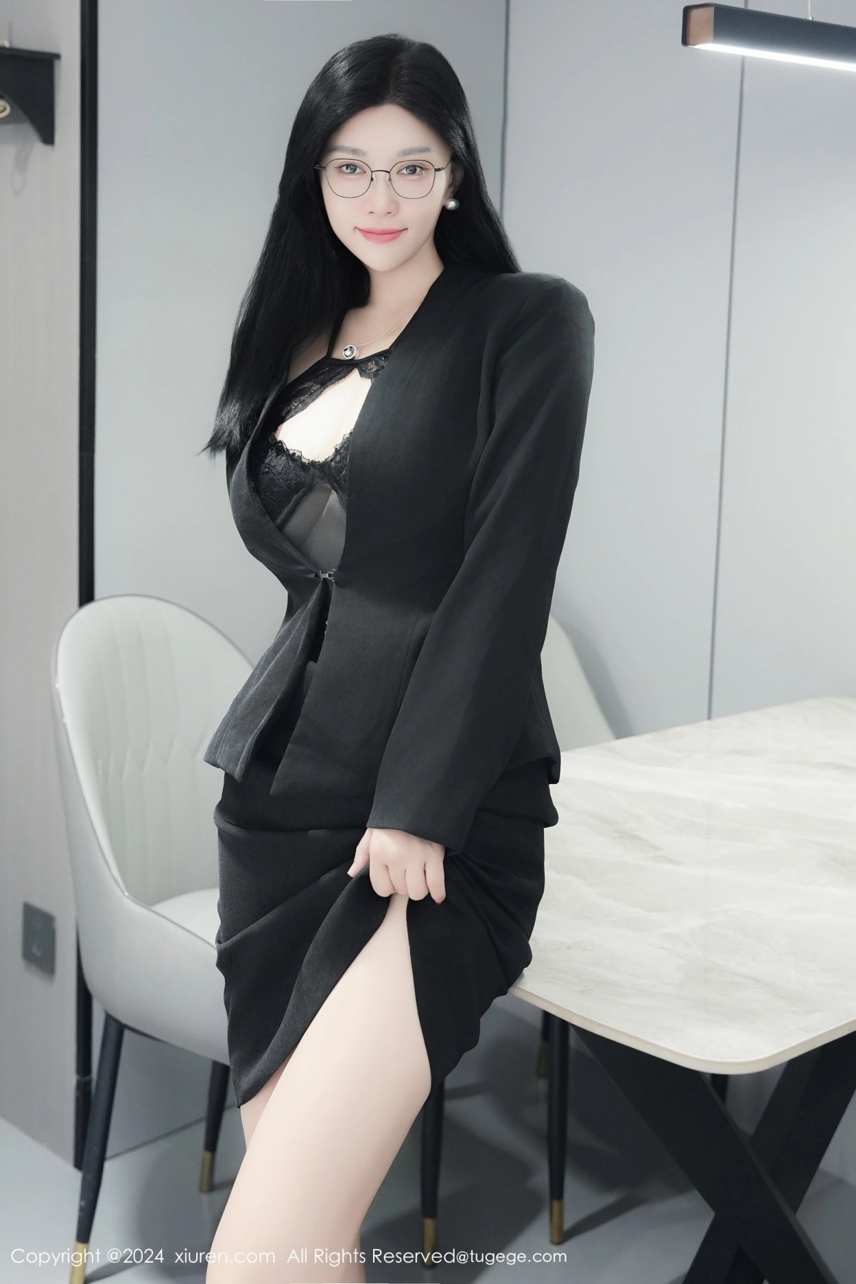 [XIUREN秀人网] 2024.12.23 NO.9639 雅茹老师 [81P-665MB]