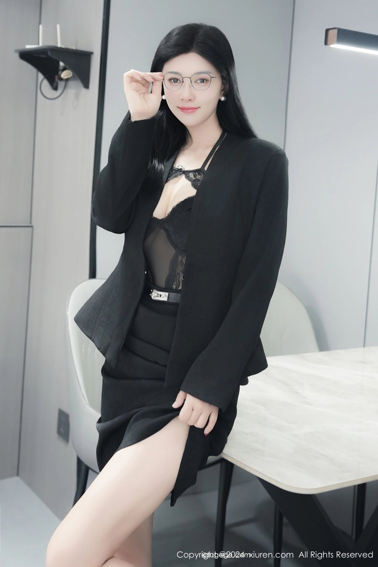 [XIUREN秀人网] 2024.12.23 NO.9639 雅茹老师 [81P-665MB]