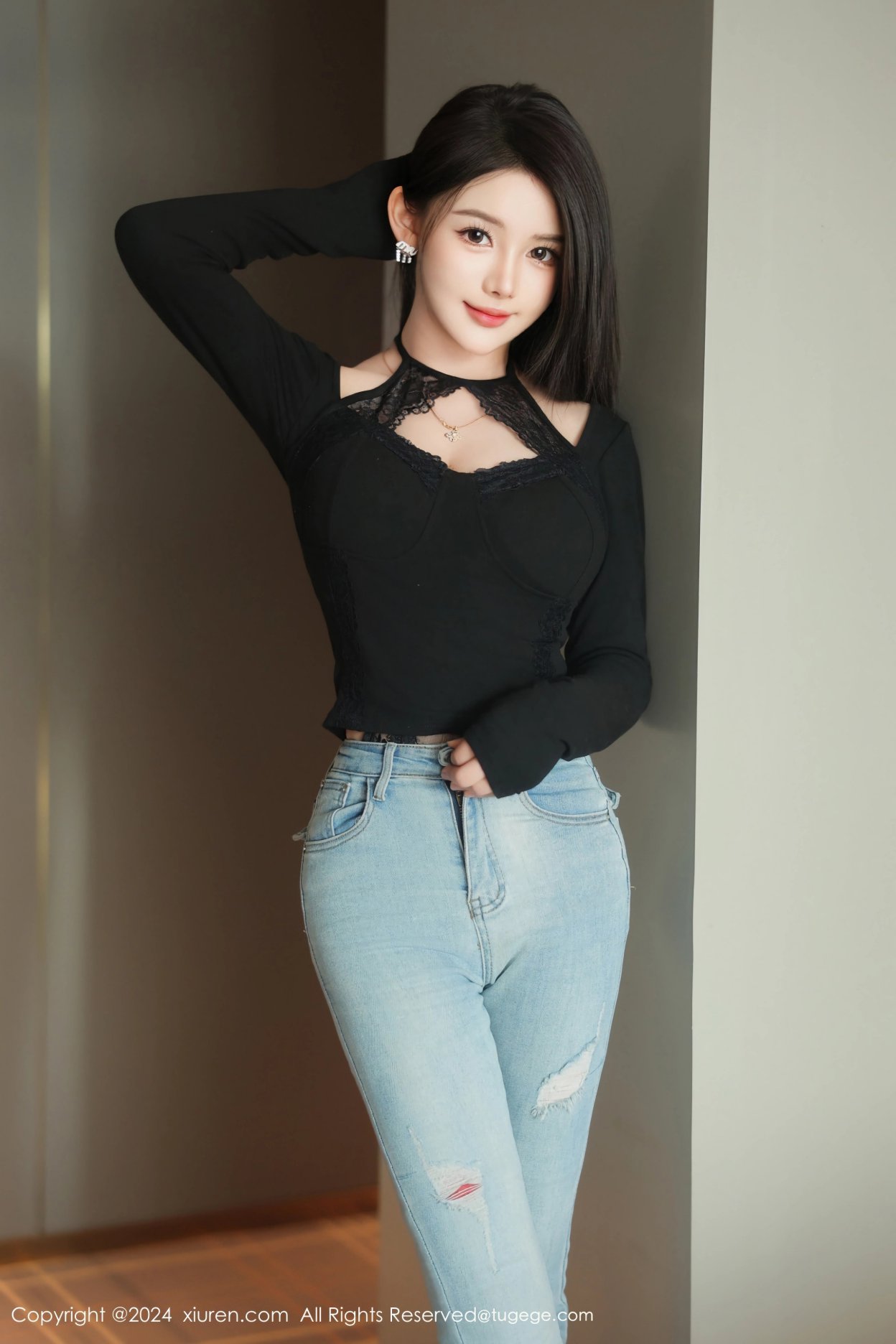 [XIUREN秀人网] 2024.12.27 NO.9666 爱酱里 [77P-752MB]