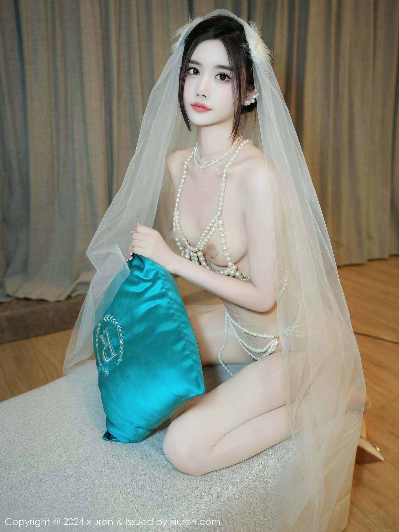 [XIUREN秀人网] 2024.12.27 NO.9674 Erikaki [80P-1018MB]