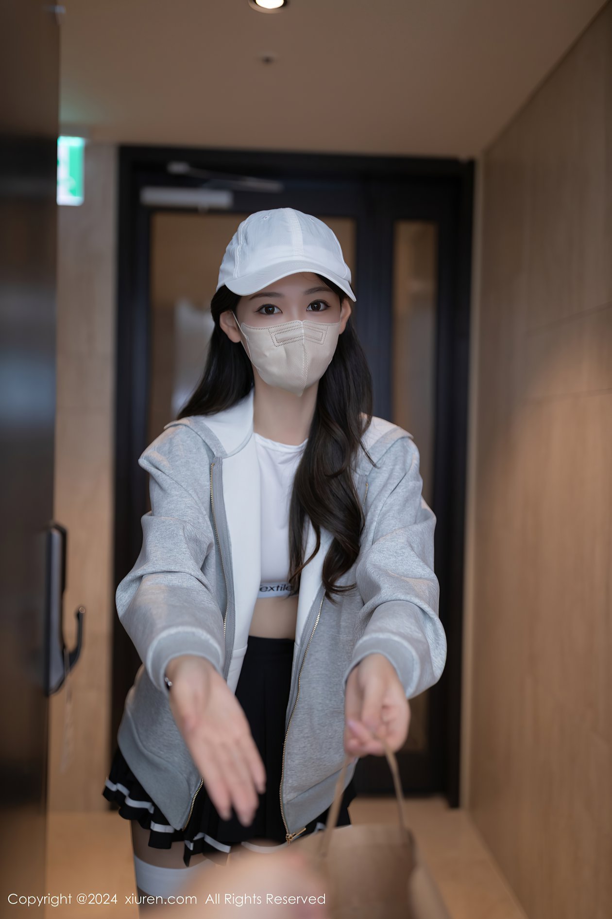 [XIUREN秀人网] 2024.09.23 NO.9196 唐安琪 [87P-825MB]
