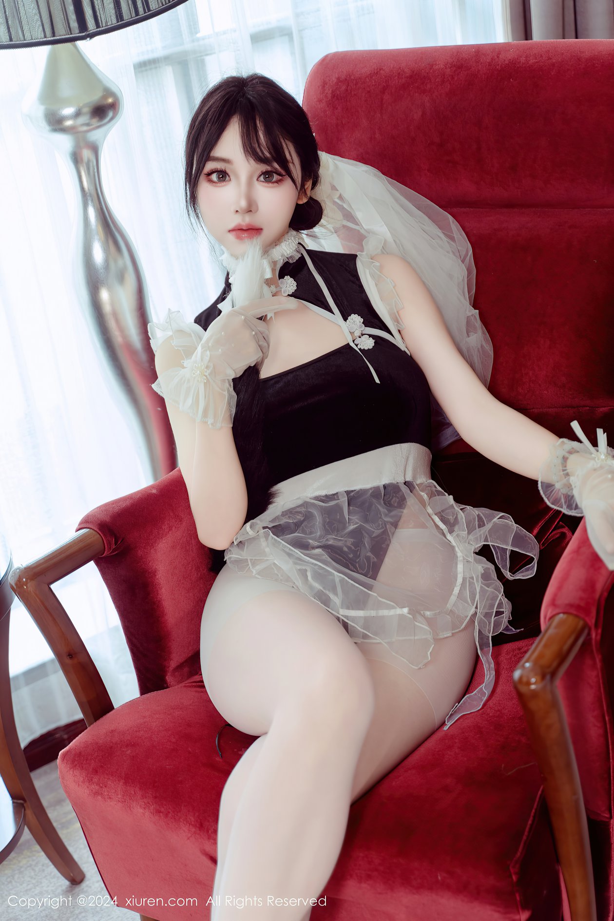 [XIUREN秀人网] 2024.09.24 NO.9197 汐汐爱吃草莓 [80P-699MB]