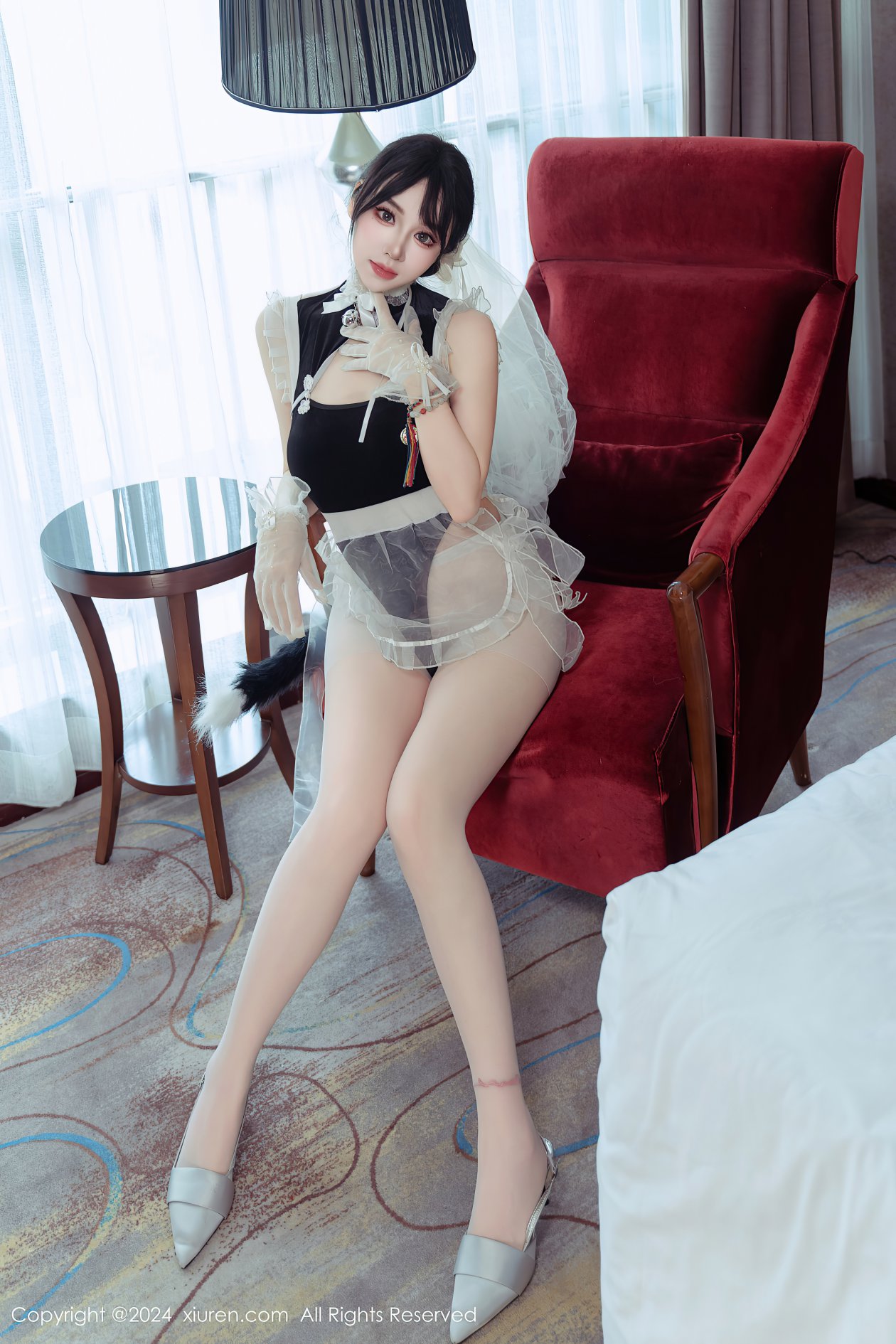 [XIUREN秀人网] 2024.09.24 NO.9197 汐汐爱吃草莓 [80P-699MB]