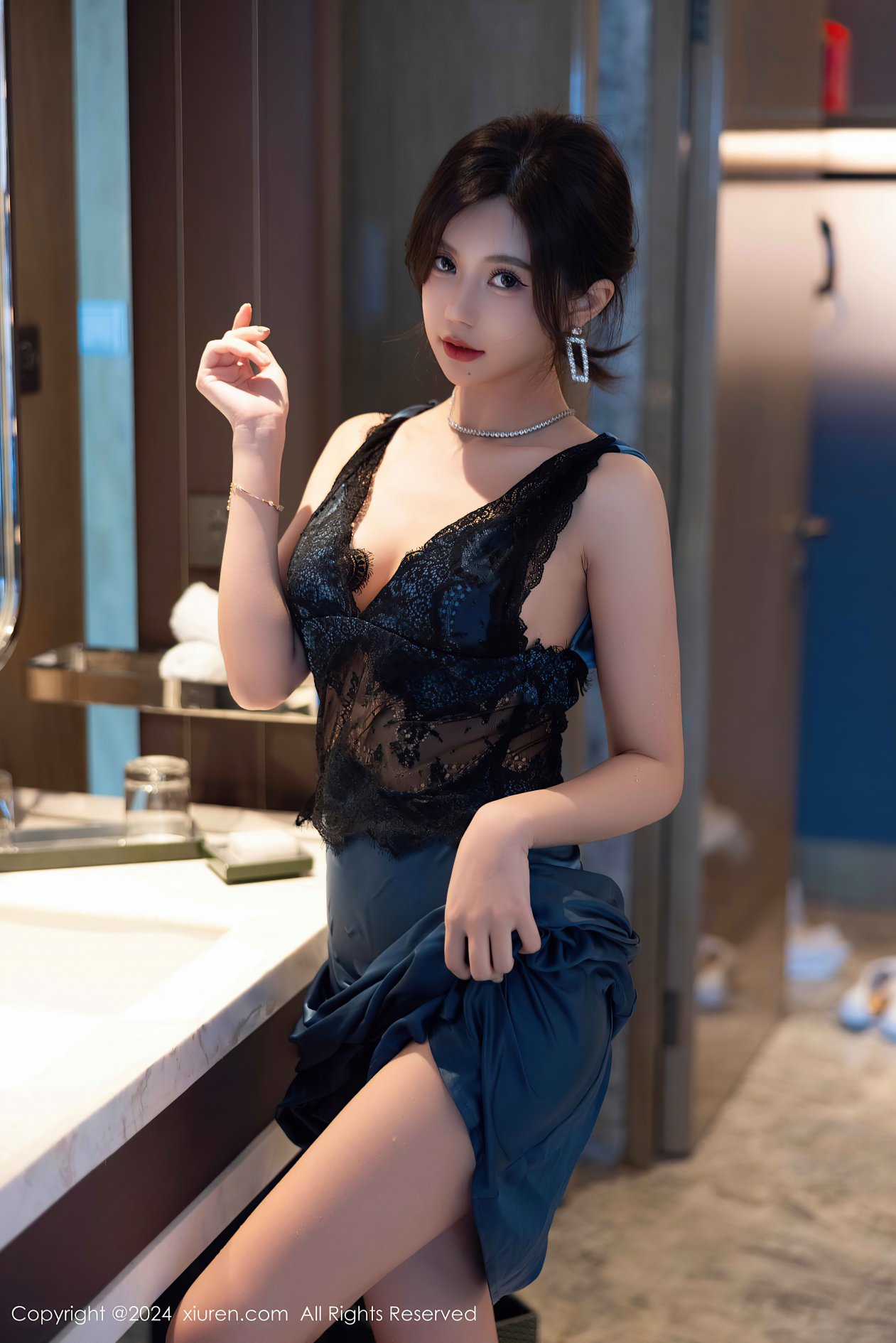 [XIUREN秀人网] 2024.10.18 NO.9310 绮里嘉ula [94P-868MB]