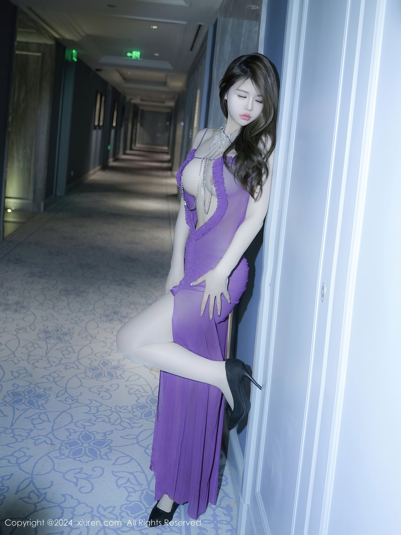 [XIUREN秀人网] 2024.10.31 NO.9373 甜妮 [59P-632MB]