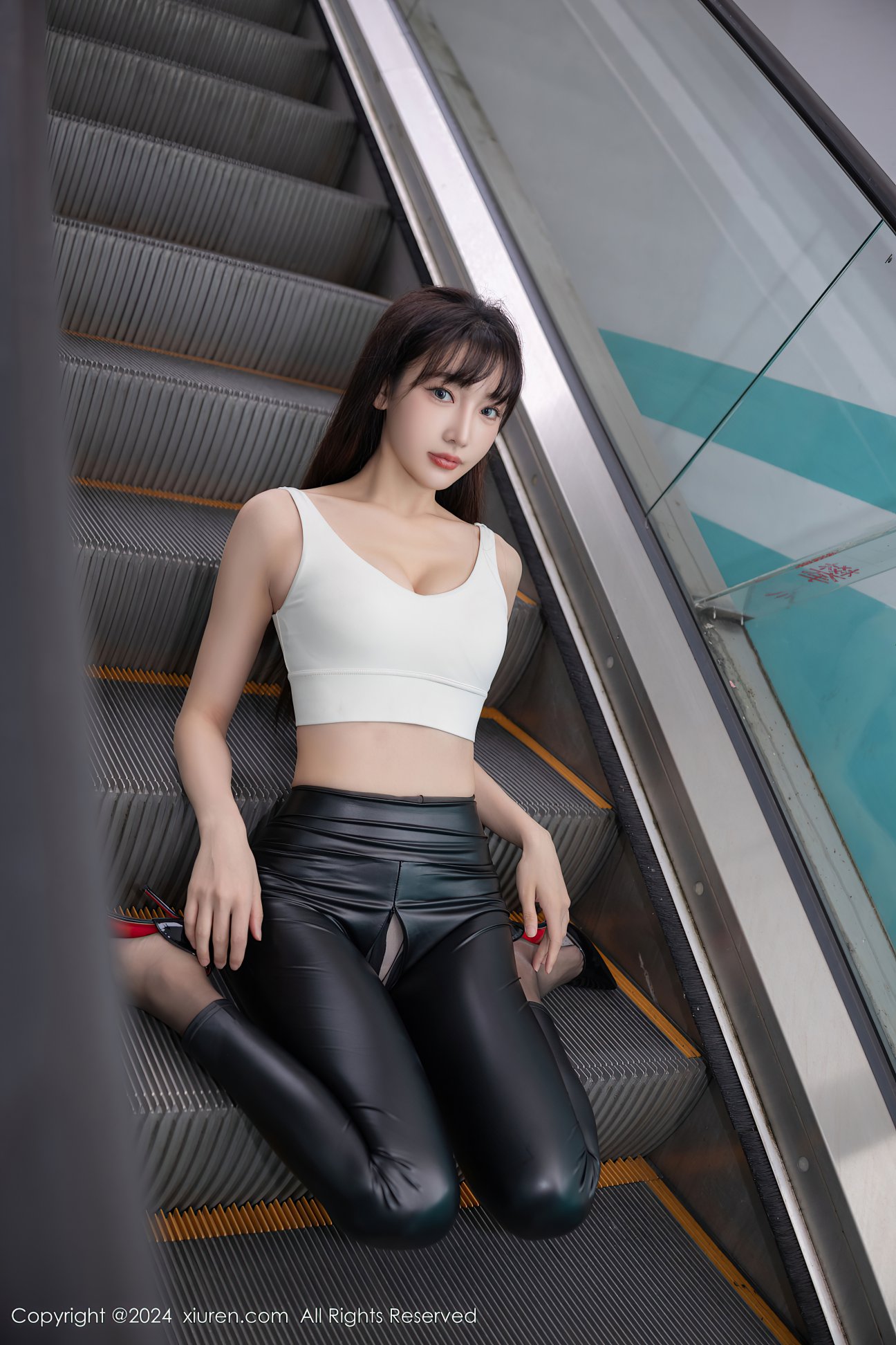 [XIUREN秀人网] 2024.10.31 NO.9377 陆萱萱 [81P-749MB]