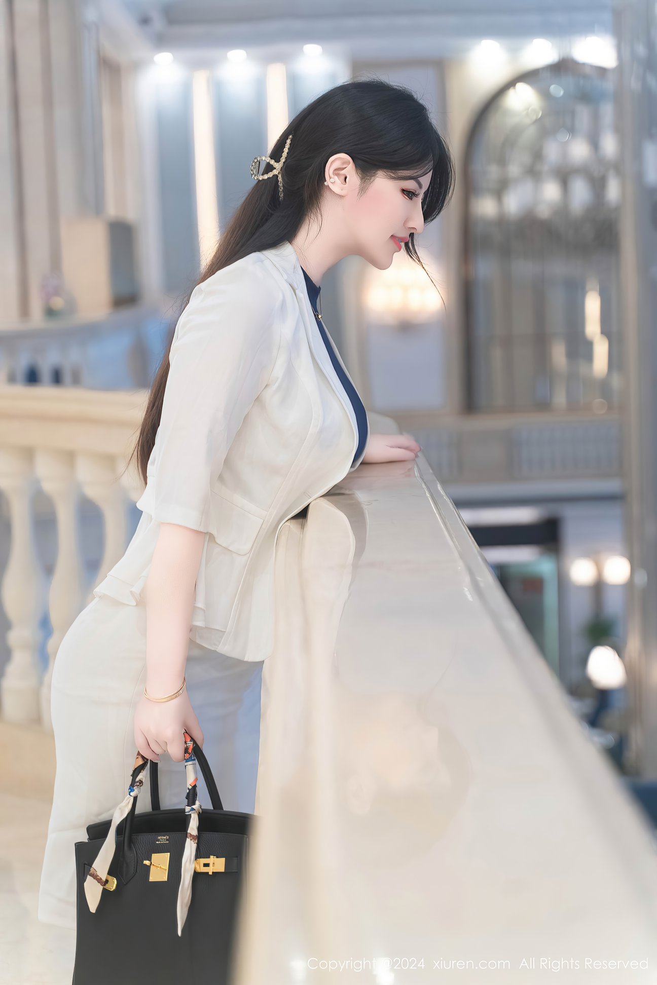 [XIUREN秀人网] 2024.10.21 NO.9319 诗诗kiki [98P-854MB]