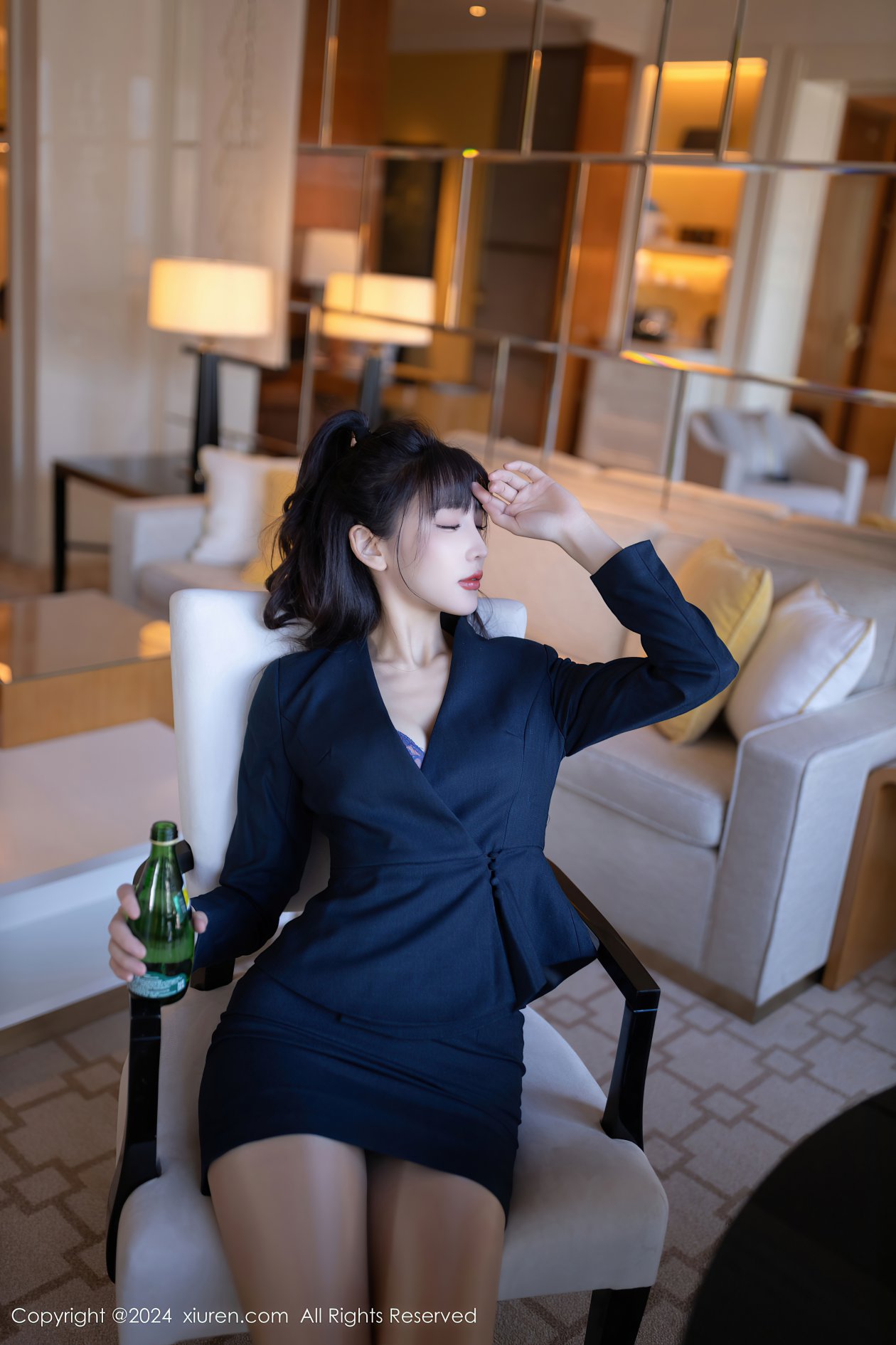 [XIUREN秀人网] 2024.10.10 NO.9263 陆萱萱 [80P-735MB]