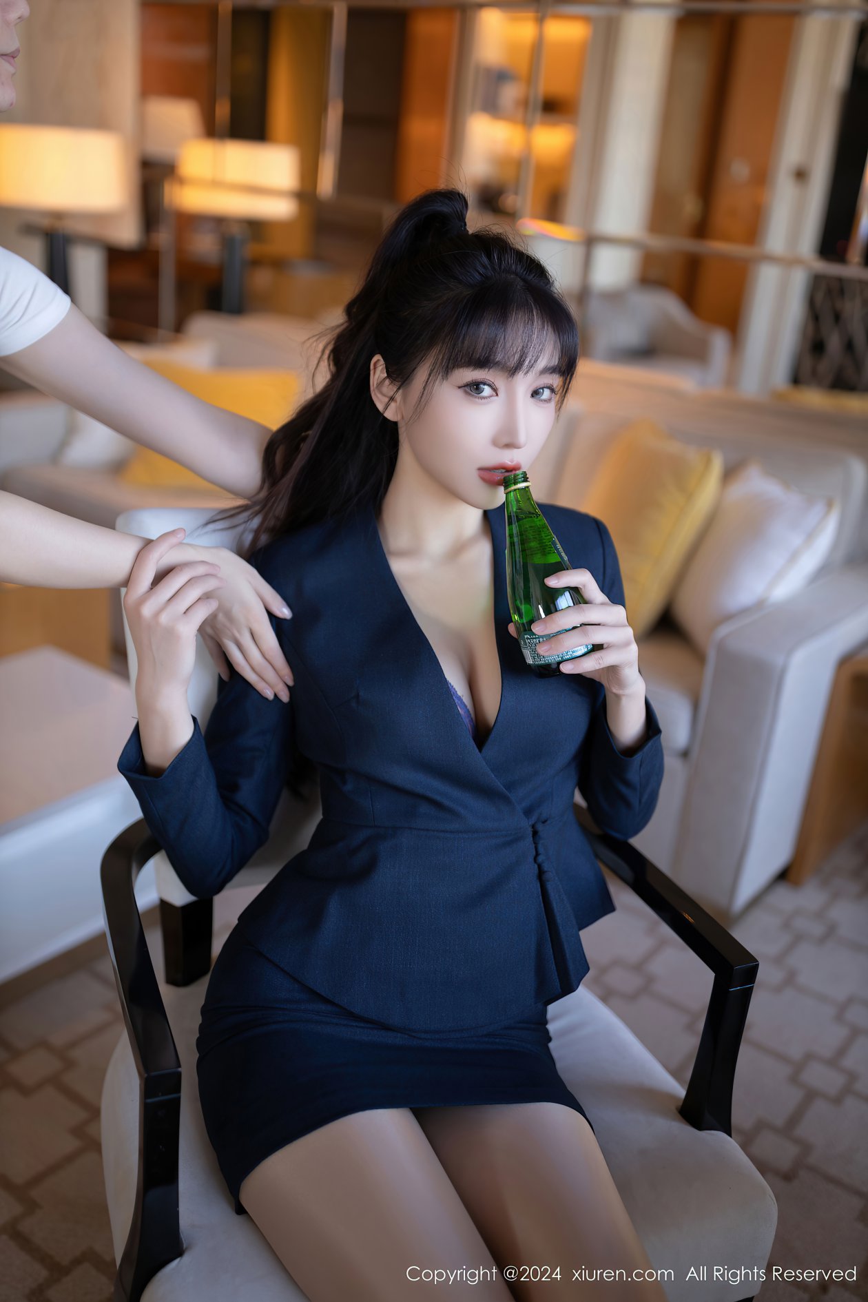 [XIUREN秀人网] 2024.10.10 NO.9263 陆萱萱 [80P-735MB]