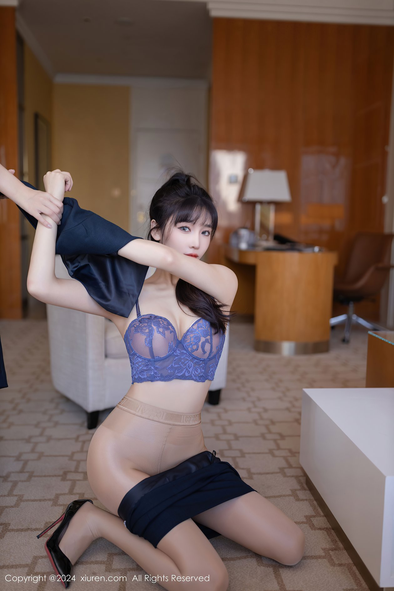 [XIUREN秀人网] 2024.10.10 NO.9263 陆萱萱 [80P-735MB]