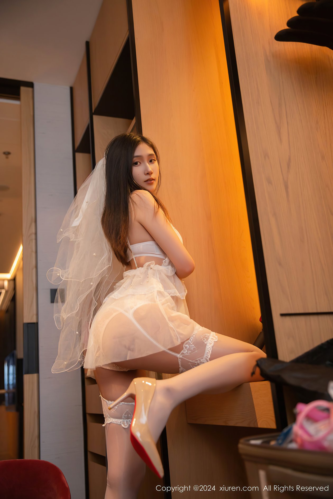 [XIUREN秀人网] 2024.10.12 NO.9272 刘婷婷 [80P-772MB]