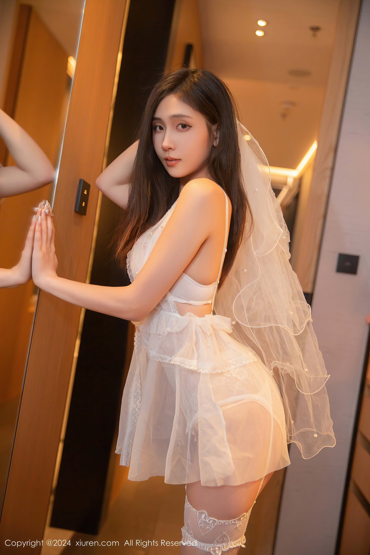 [XIUREN秀人网] 2024.10.12 NO.9272 刘婷婷 [80P-772MB]