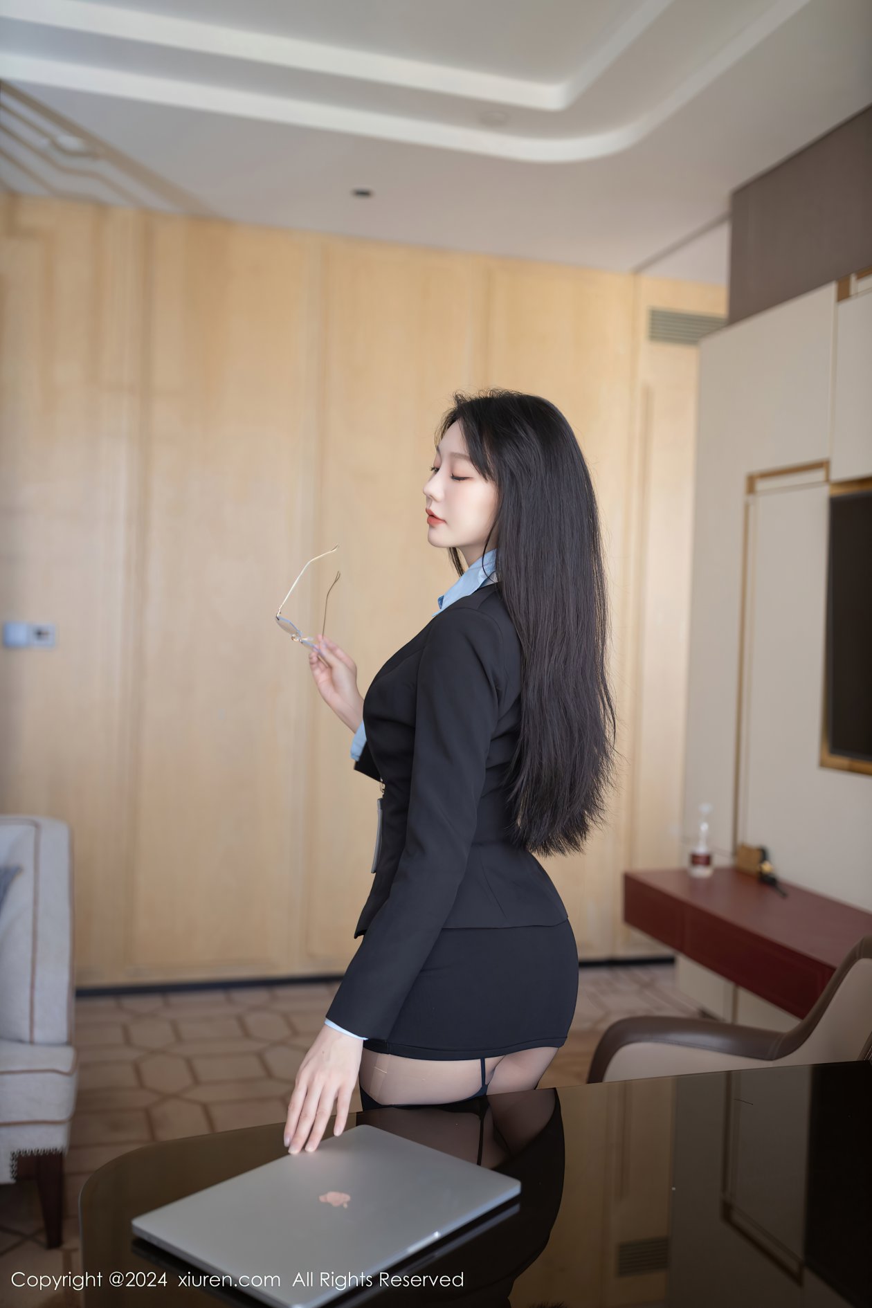 [XIUREN秀人网] 2024.11.19 NO.9469 安然anran [80P-716MB]