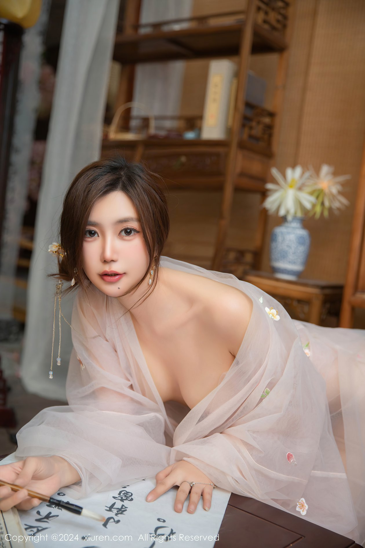 [XIUREN秀人网] 2024.11.20 NO.9475 绮里
嘉ula [80P-803MB]