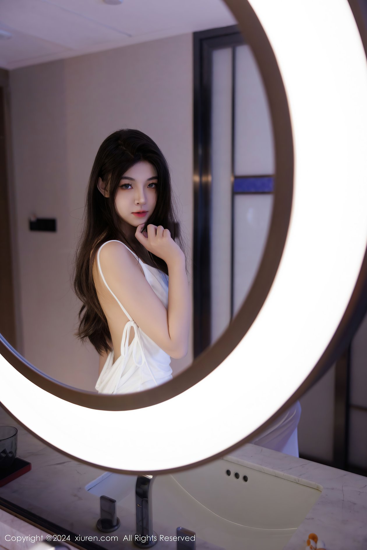 [XIUREN秀人网] 2024.11.25 NO.9499 初梦瑶 [90P-778MB]