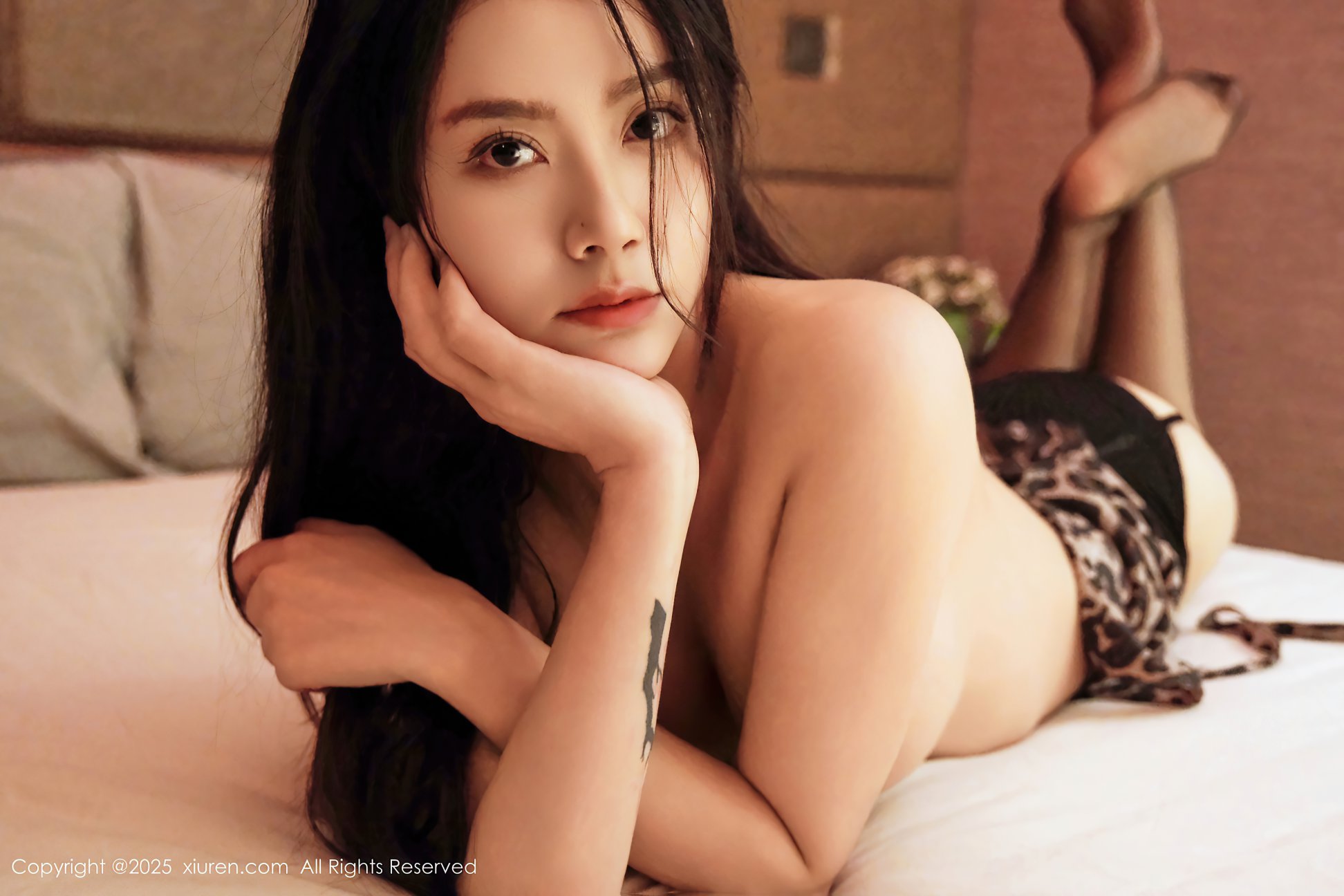 [XIUREN秀人网] 2025.01.07 NO.9721 方子萱 [77P-864MB]