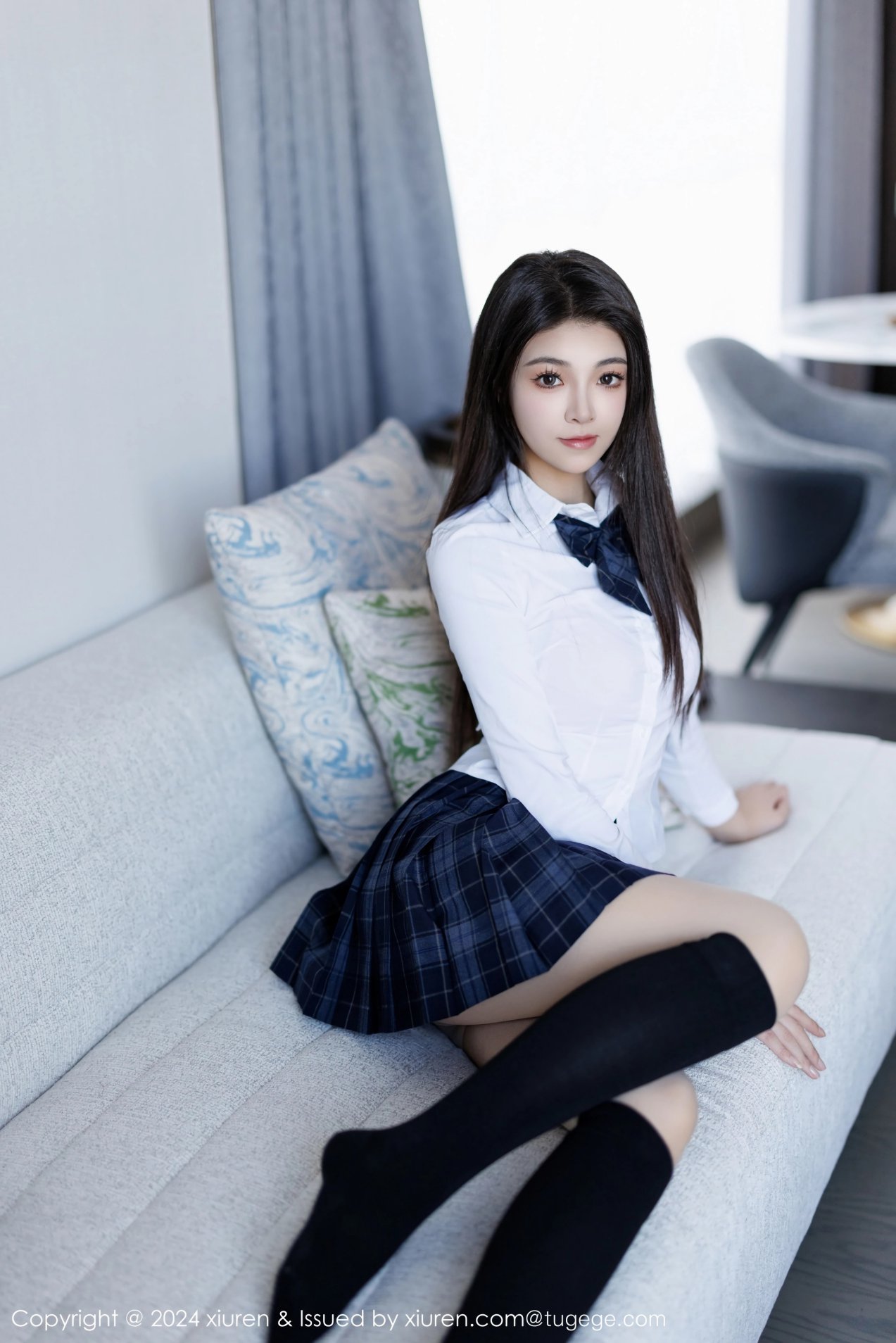 [XIUREN秀人网] 2024.10.17 NO.9303 美少女@ [72P-688MB]