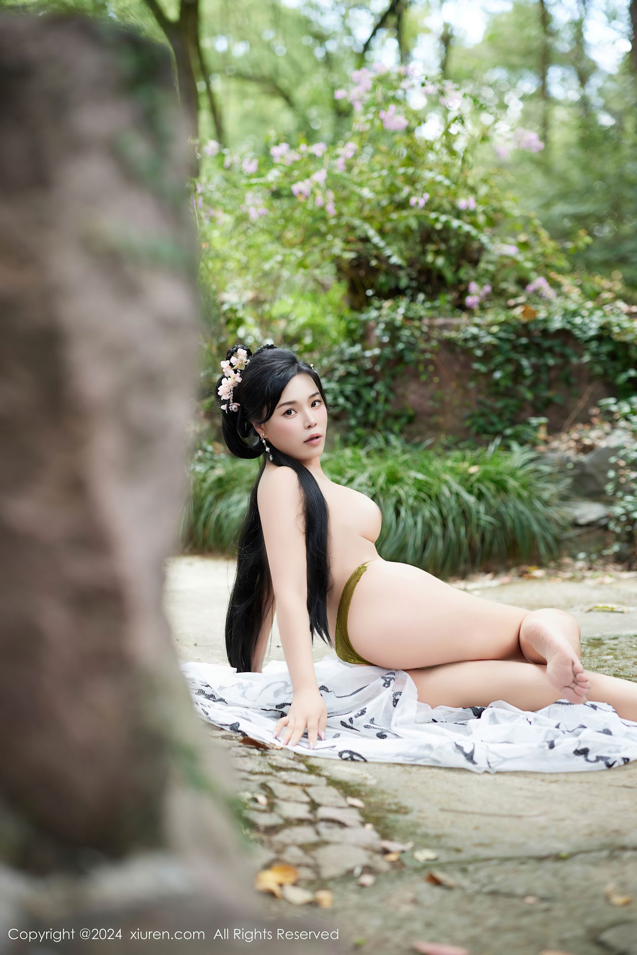 [XIUREN秀人网] 2024.09.14 NO.9162 麦田 [72P-789MB]