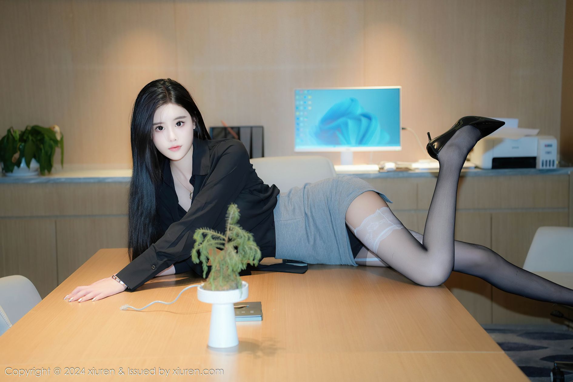 [XIUREN秀人网] 2024.09.14 NO.9167 Erikaki [79P-873MB]