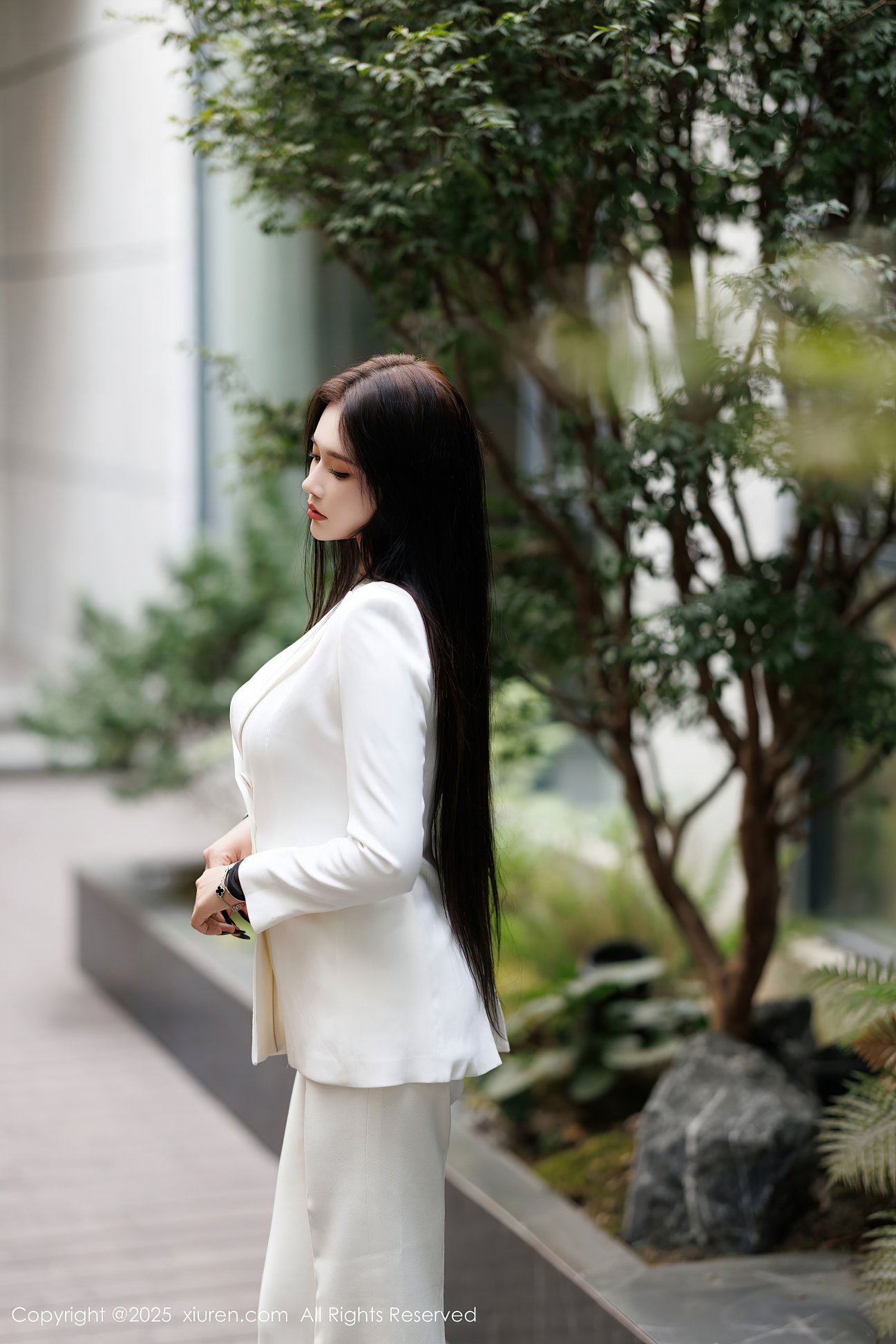 [XIUREN秀人网] 2025.01.14 NO.9755 娜比 [91P-693MB]