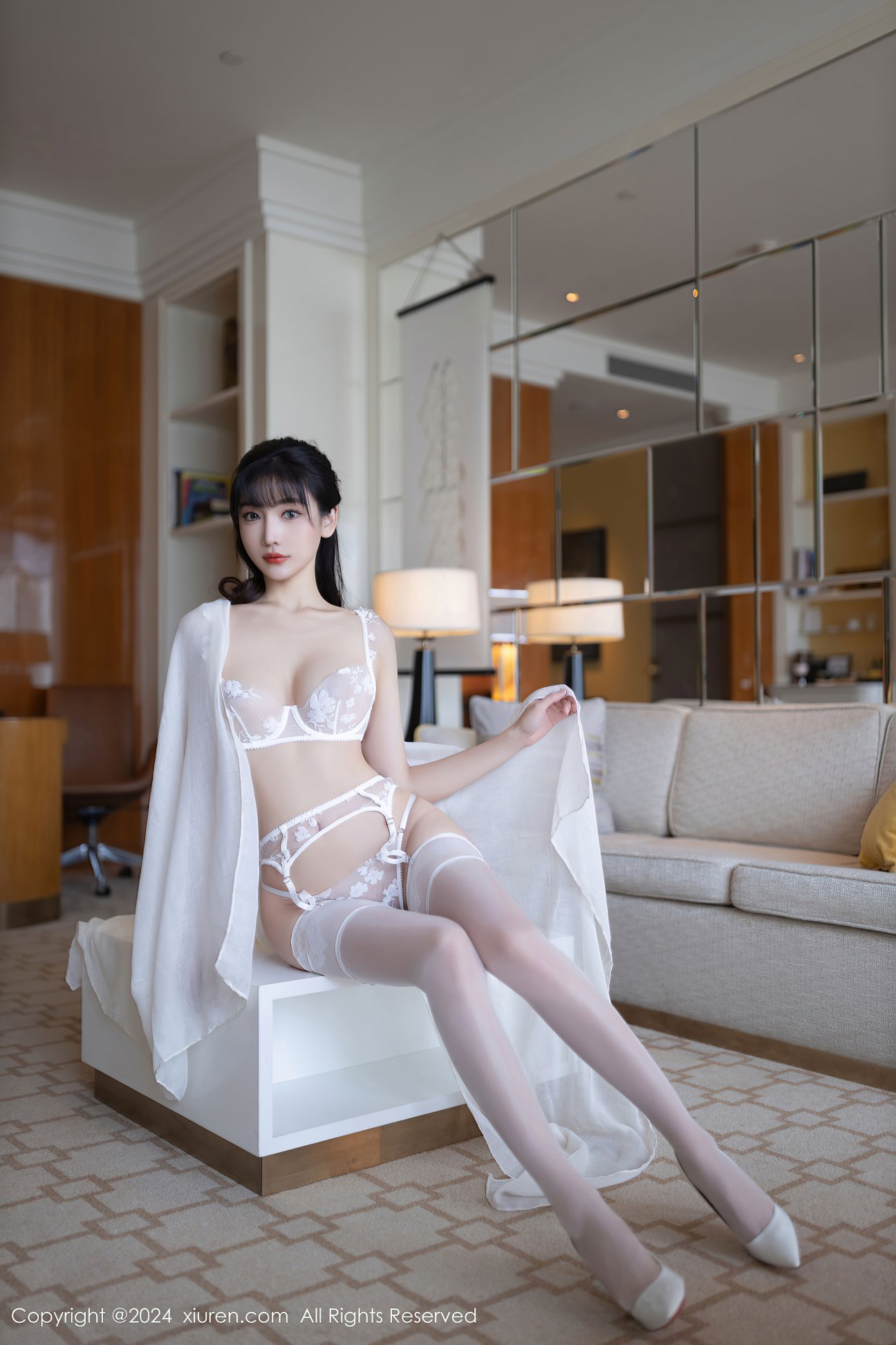[XIUREN秀人网] 2024.10.24 NO.9340 陆萱萱 [83P-783MB]