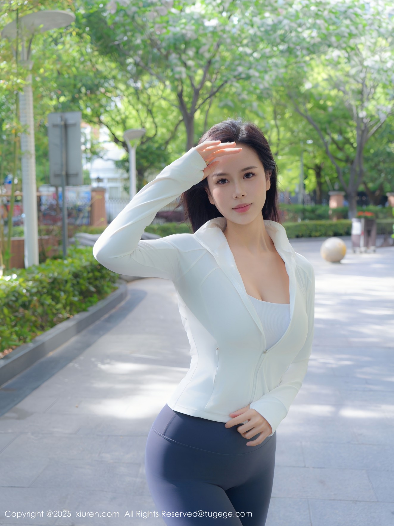 [XIUREN秀人网] 2025.07.29 NO.10595 玫瑰我爱你 [81P]