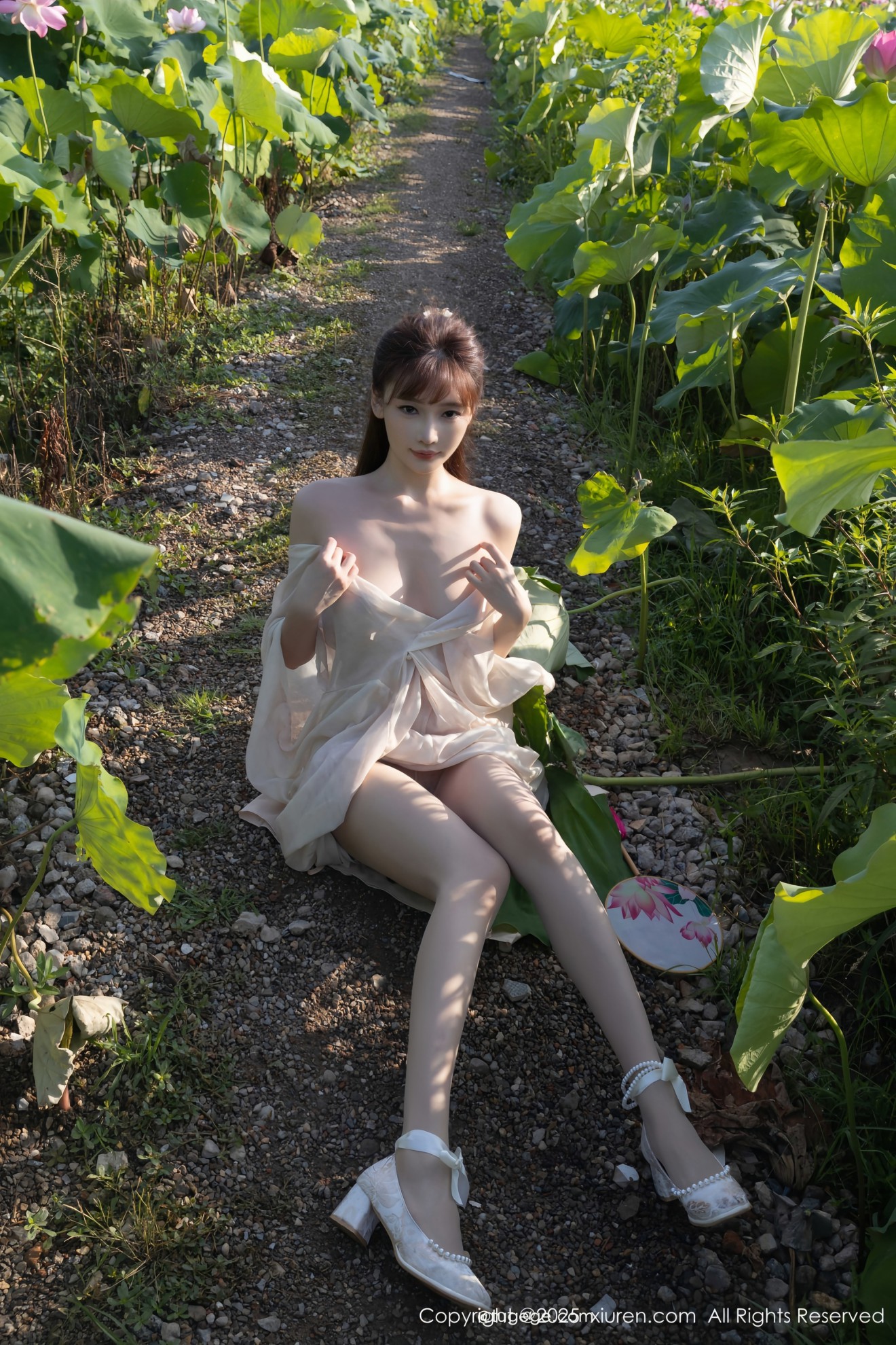 [XIUREN秀人网] 2025.08.07 NO.10630 陆萱萱 [76P]