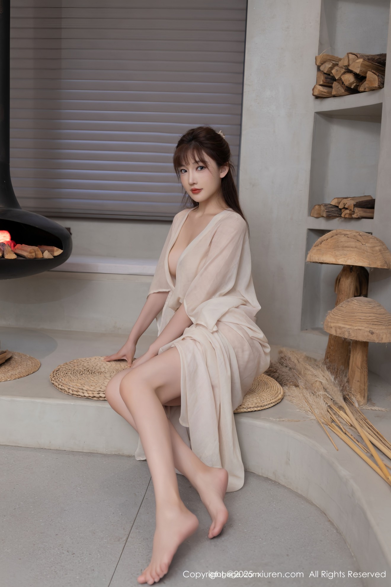 [XIUREN秀人网] 2025.08.07 NO.10630 陆萱萱 [76P]