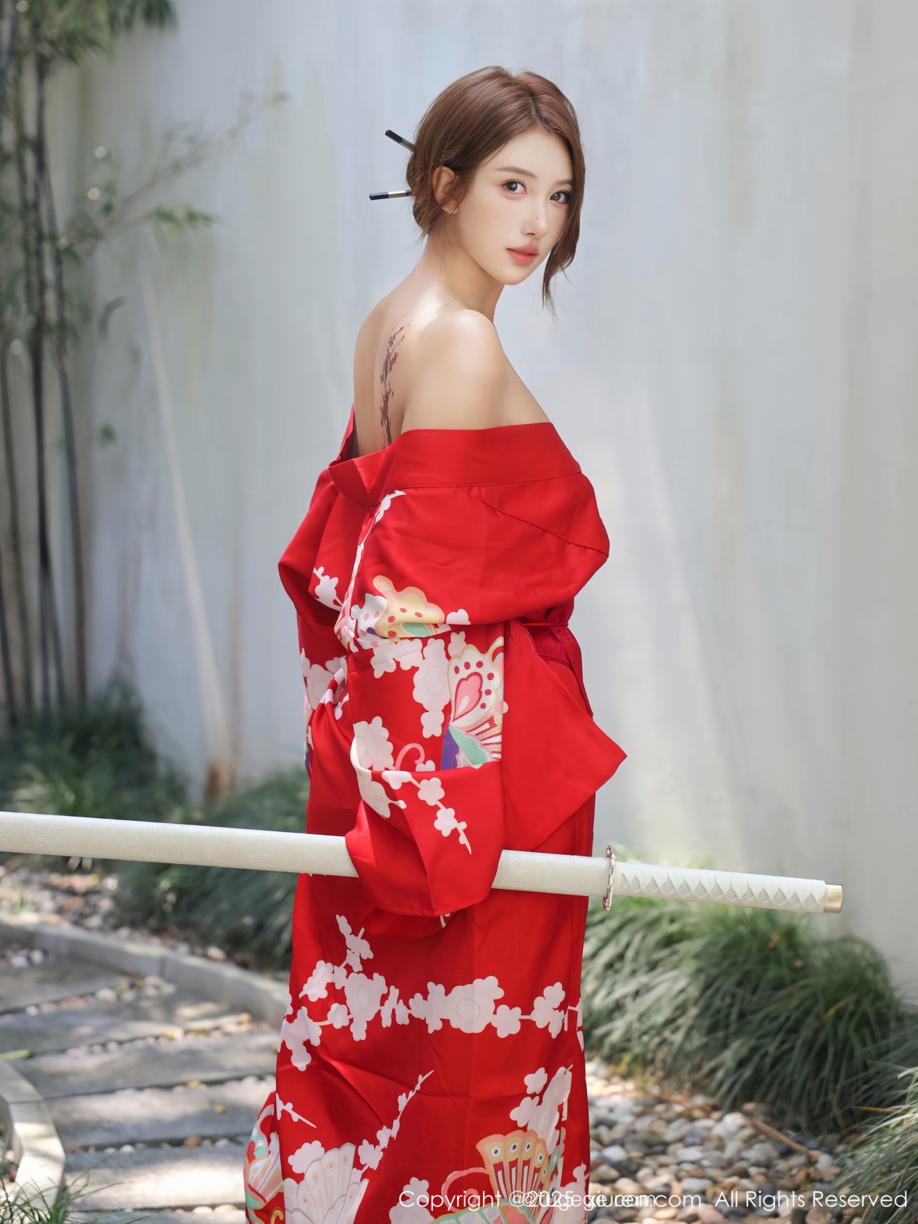 [XIUREN秀人网] 2025.08.22 NO.10683 金允希Yuki [94零社区]