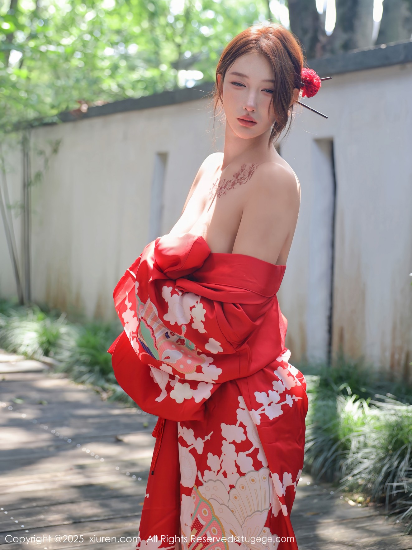 [XIUREN秀人网] 2025.08.22 NO.10683 金允希Yuki [94零社区]