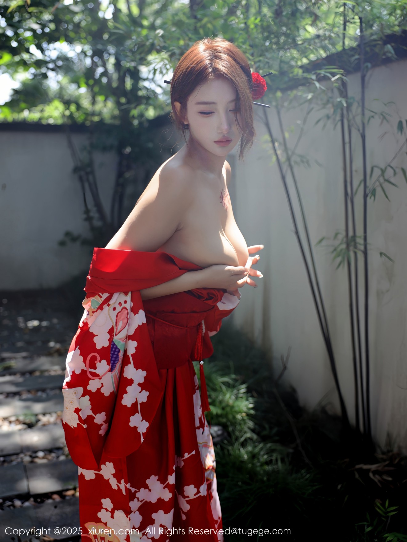 [XIUREN秀人网] 2025.08.22 NO.10683 金允希Yuki [94零社区]