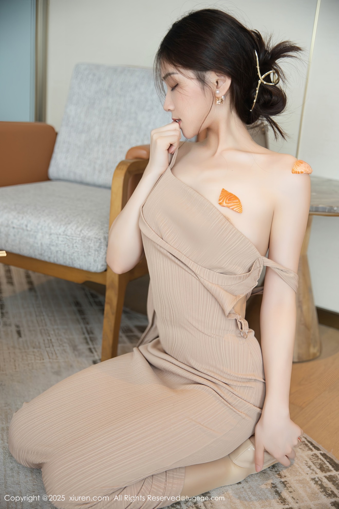 [XIUREN秀人网] 2025.08.22 NO.10678 刘婷婷 [94零社区]