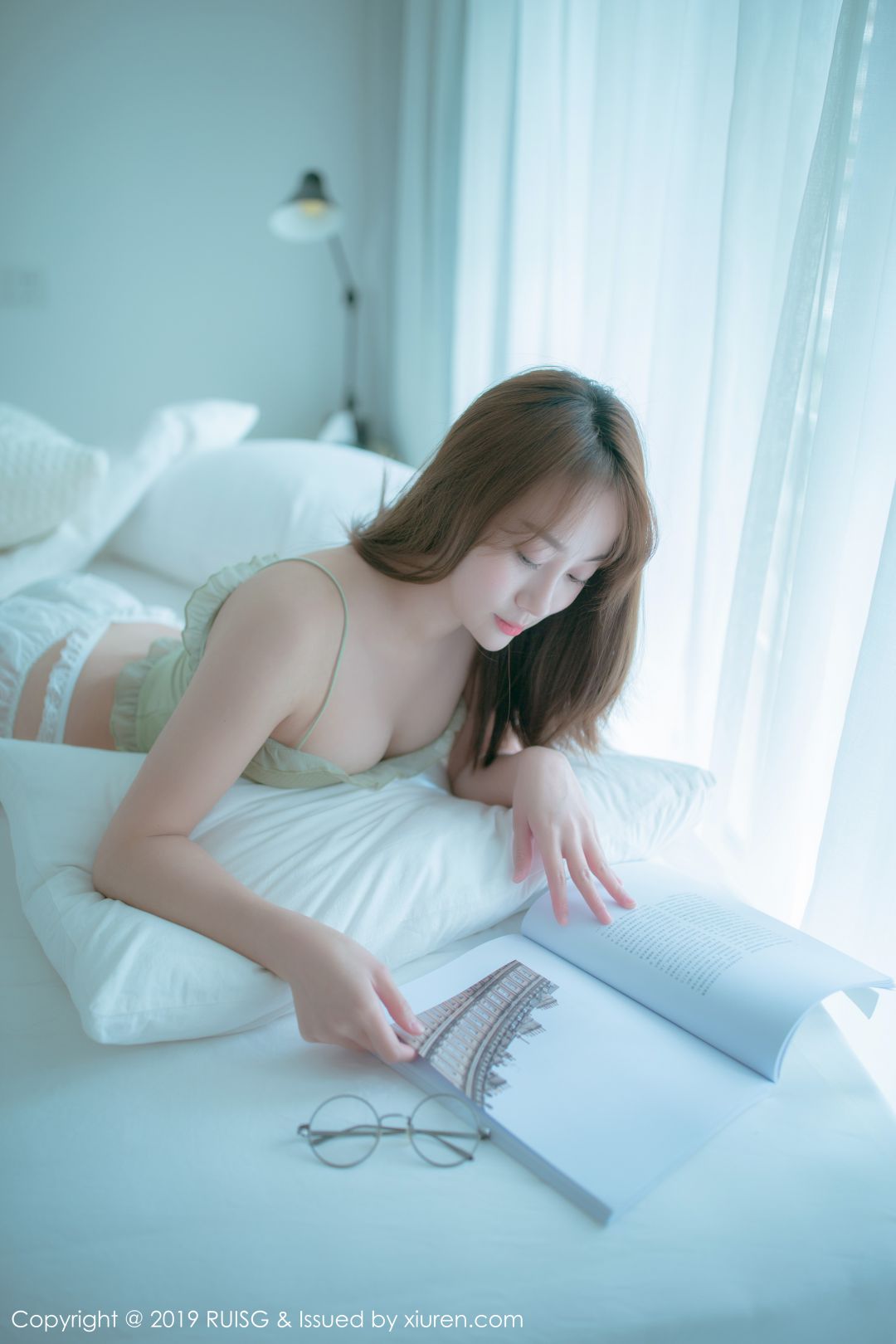 [RUISG瑞丝馆] 2019.09.02 VOL.080 风衣月Lucy [46P-108MB]
