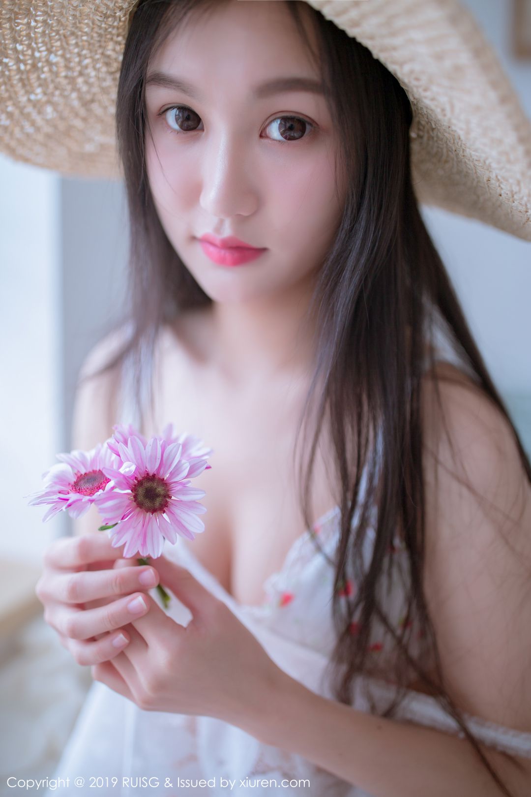 [RUISG瑞丝馆] 2019.06.25 VOL.068 深紫Julie [49P-135MB]
