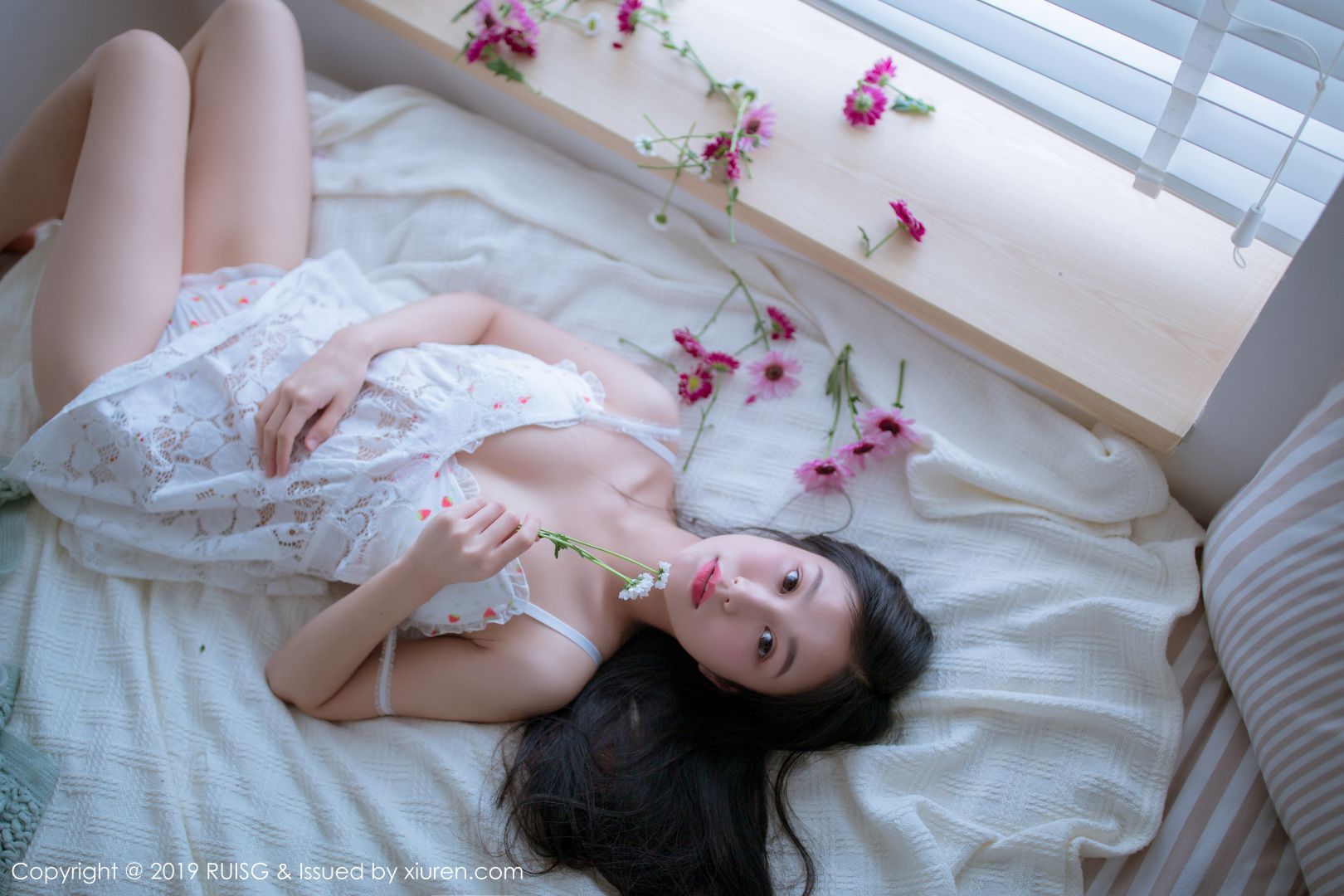 [RUISG瑞丝馆] 2019.06.25 VOL.068 深紫Julie [49P-135MB]