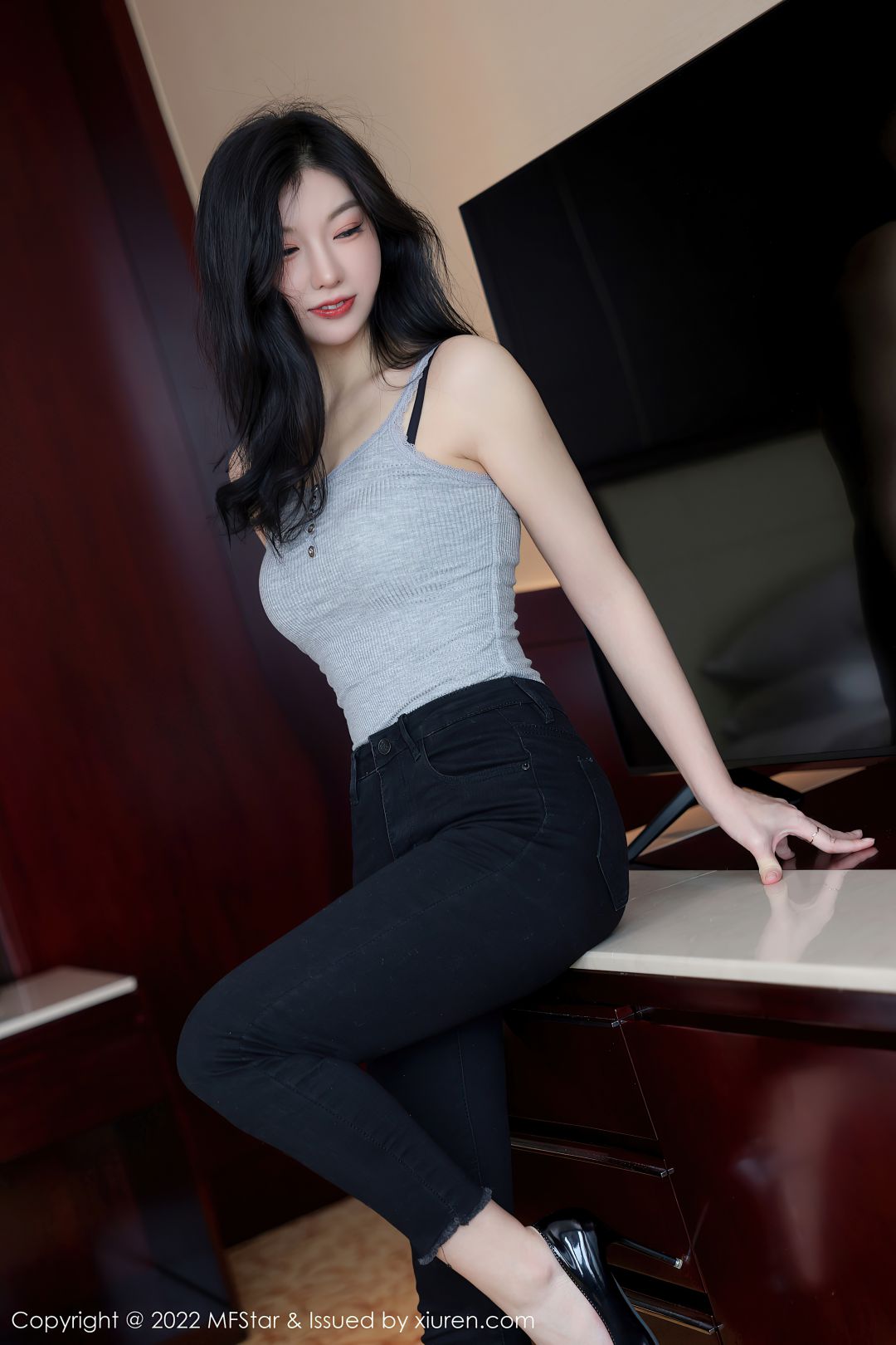 [MFStar模范学院] 2022.03.09 VOL.557 人间荒糖 [70P-627MB]