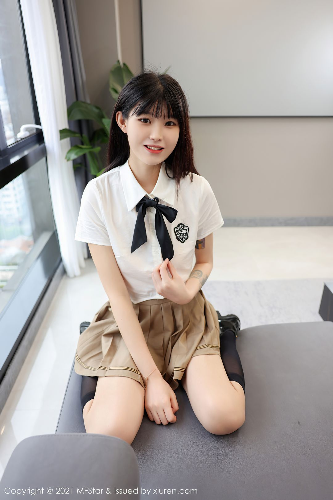 [MFStar模范学院] 2021.12.10 VOL.546 77qiqi [52P-520MB]