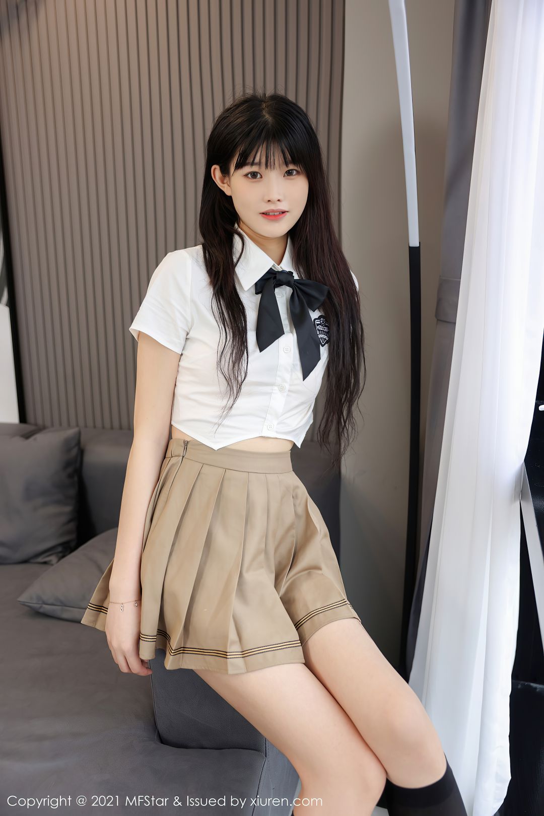 [MFStar模范学院] 2021.12.10 VOL.546 77qiqi [52P-520MB]