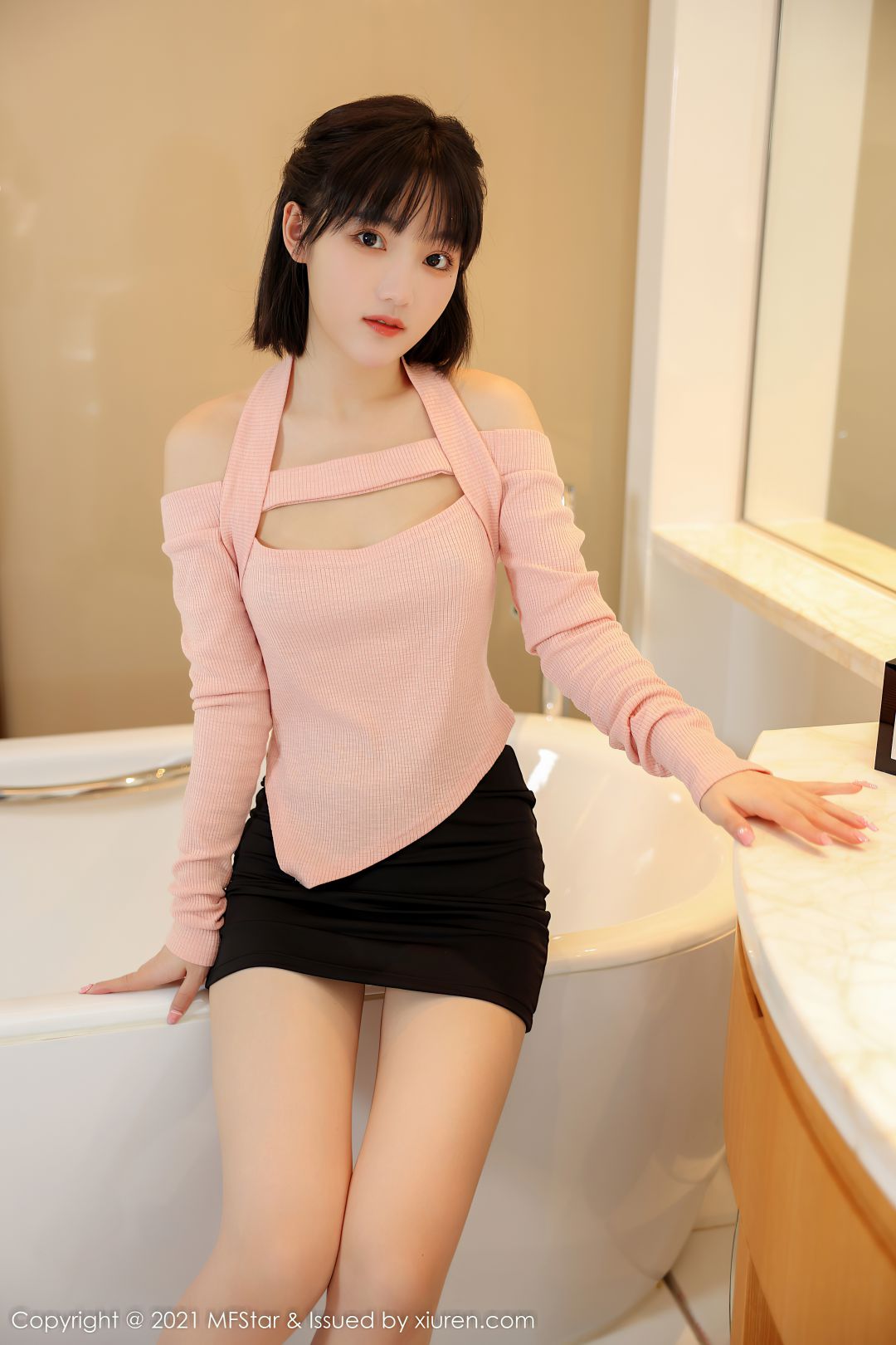 [MFStar模范学院] 2021.12.06 VOL.545 甜筒晓彤 甜美青春 [56P-527MB]