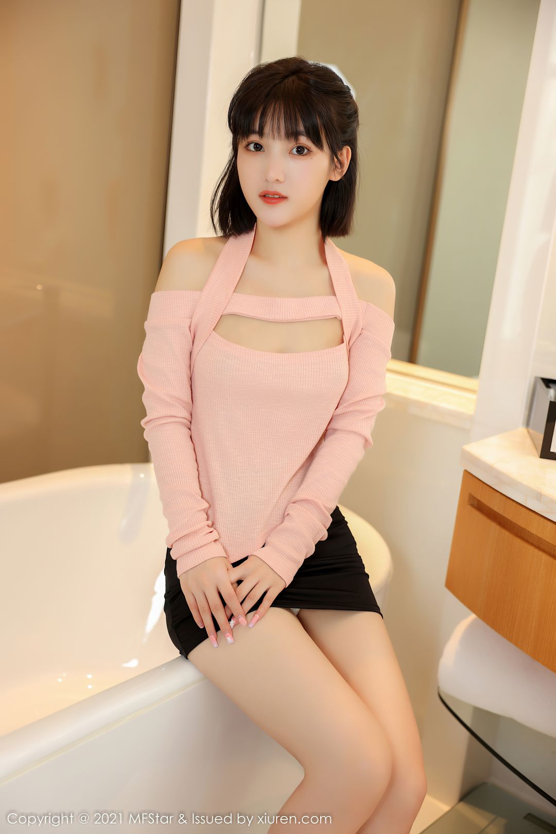 [MFStar模范学院] 2021.12.06 VOL.545 甜筒晓彤 甜美青春 [56P-527MB]