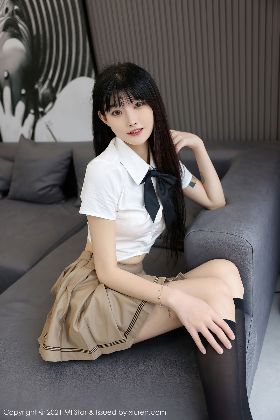 [MFStar模范学院] 2021.12.10 VOL.546 77qiqi [52P-520MB]