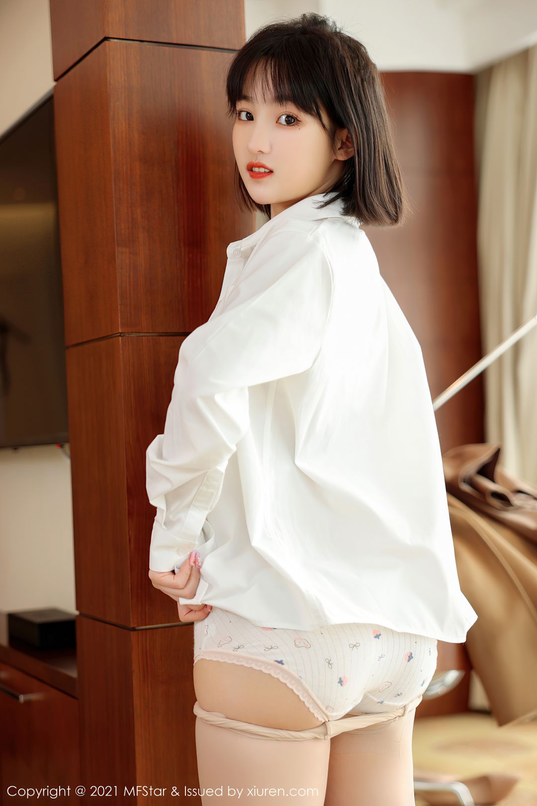 [MFStar模范学院] 2021.11.29 VOL.543 甜筒晓彤 [53P-526MB]