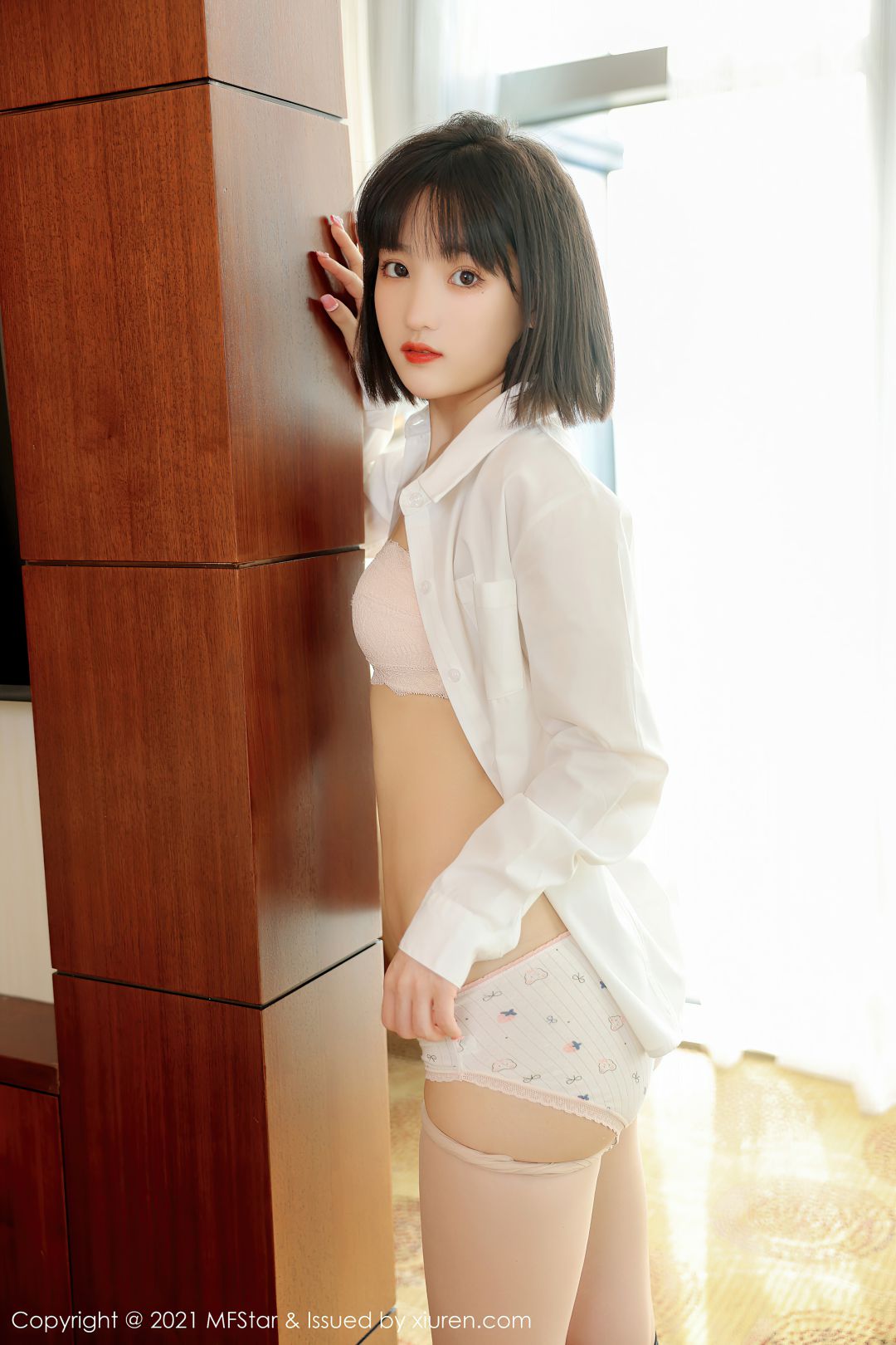 [MFStar模范学院] 2021.11.29 VOL.543 甜筒晓彤 [53P-526MB]